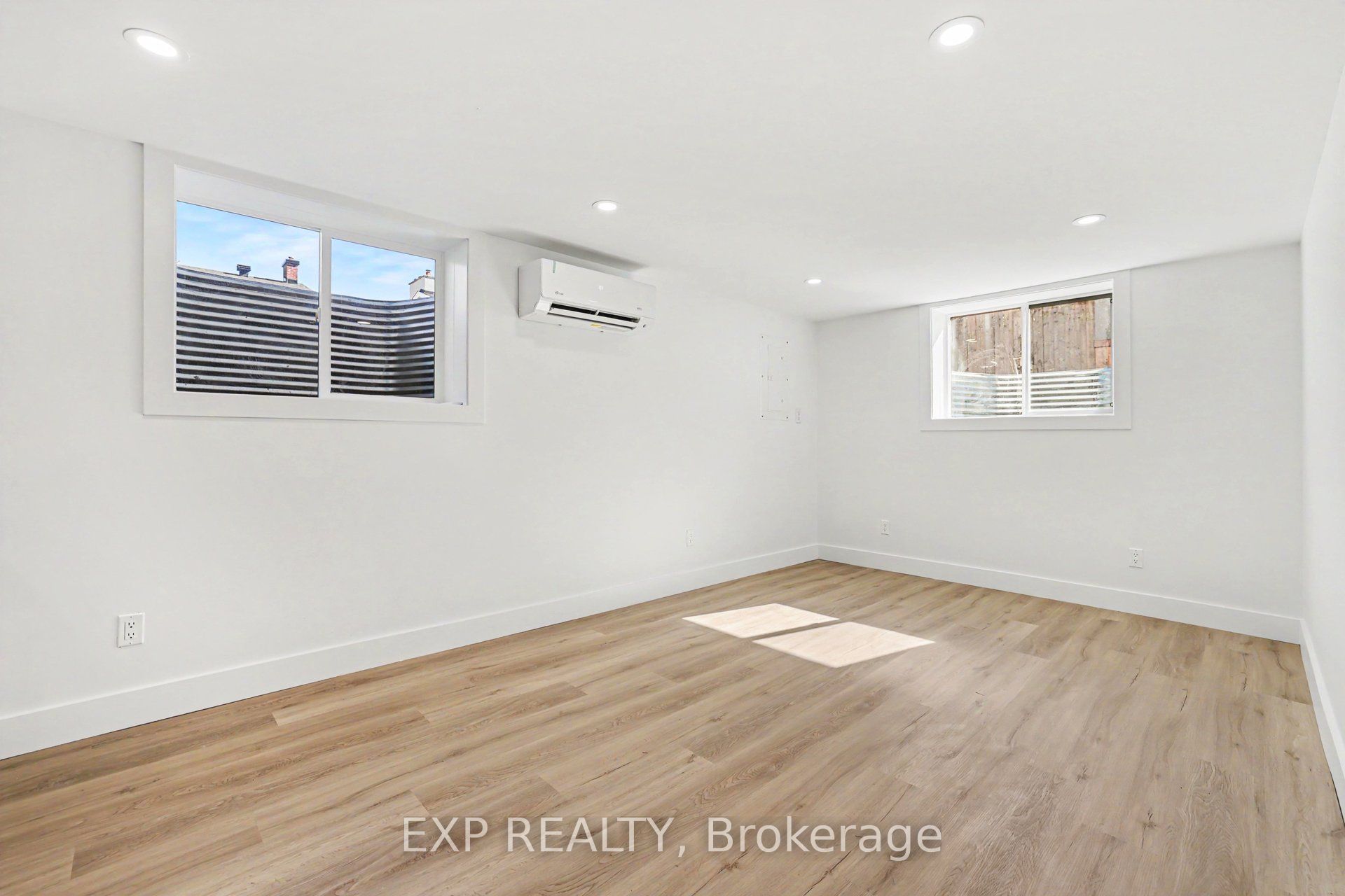1273 Ridgemont Avenue Property Photo 17