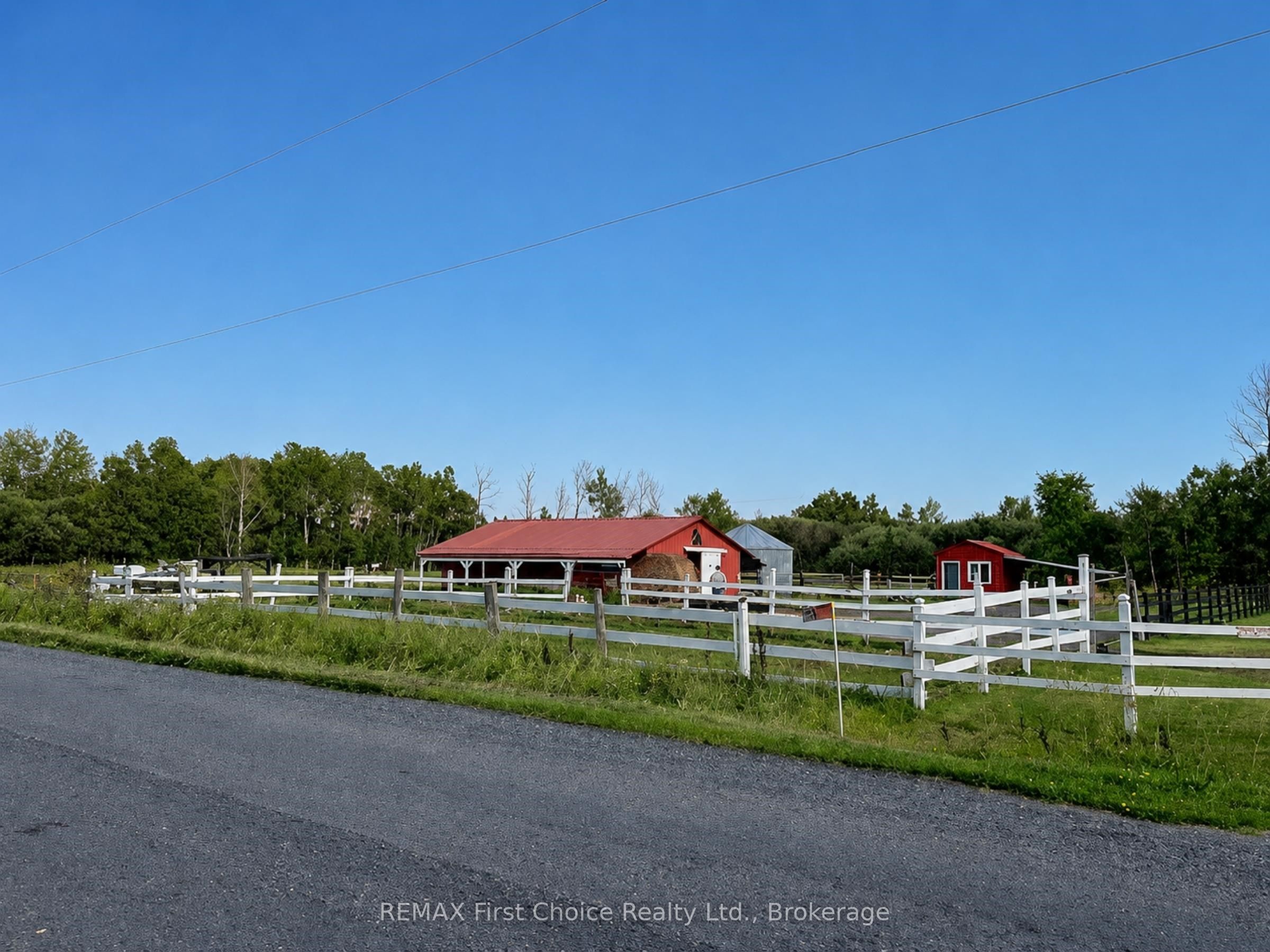 661 Stewart Road Property Photo 4