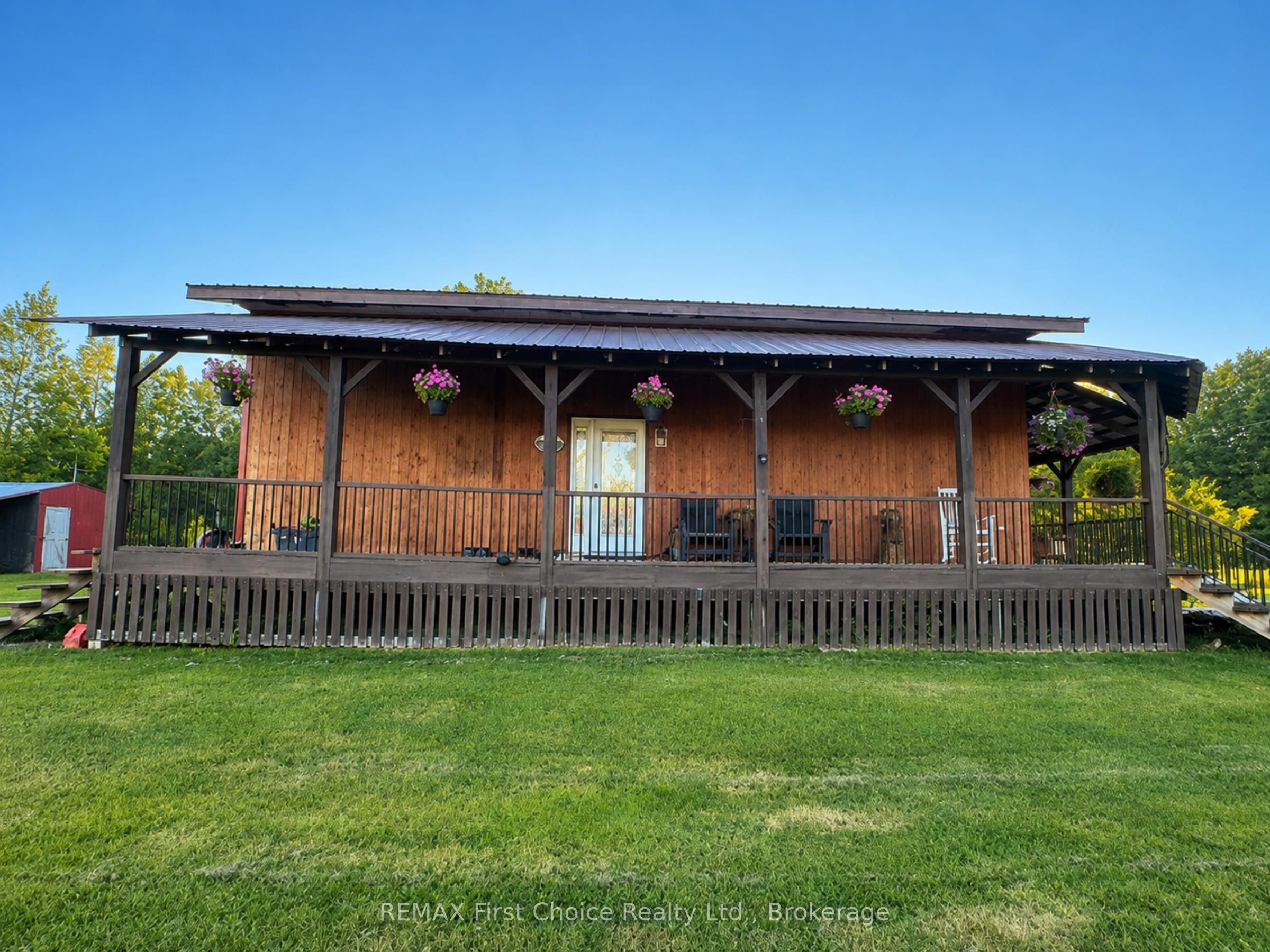 661 Stewart Road Property Photo 9
