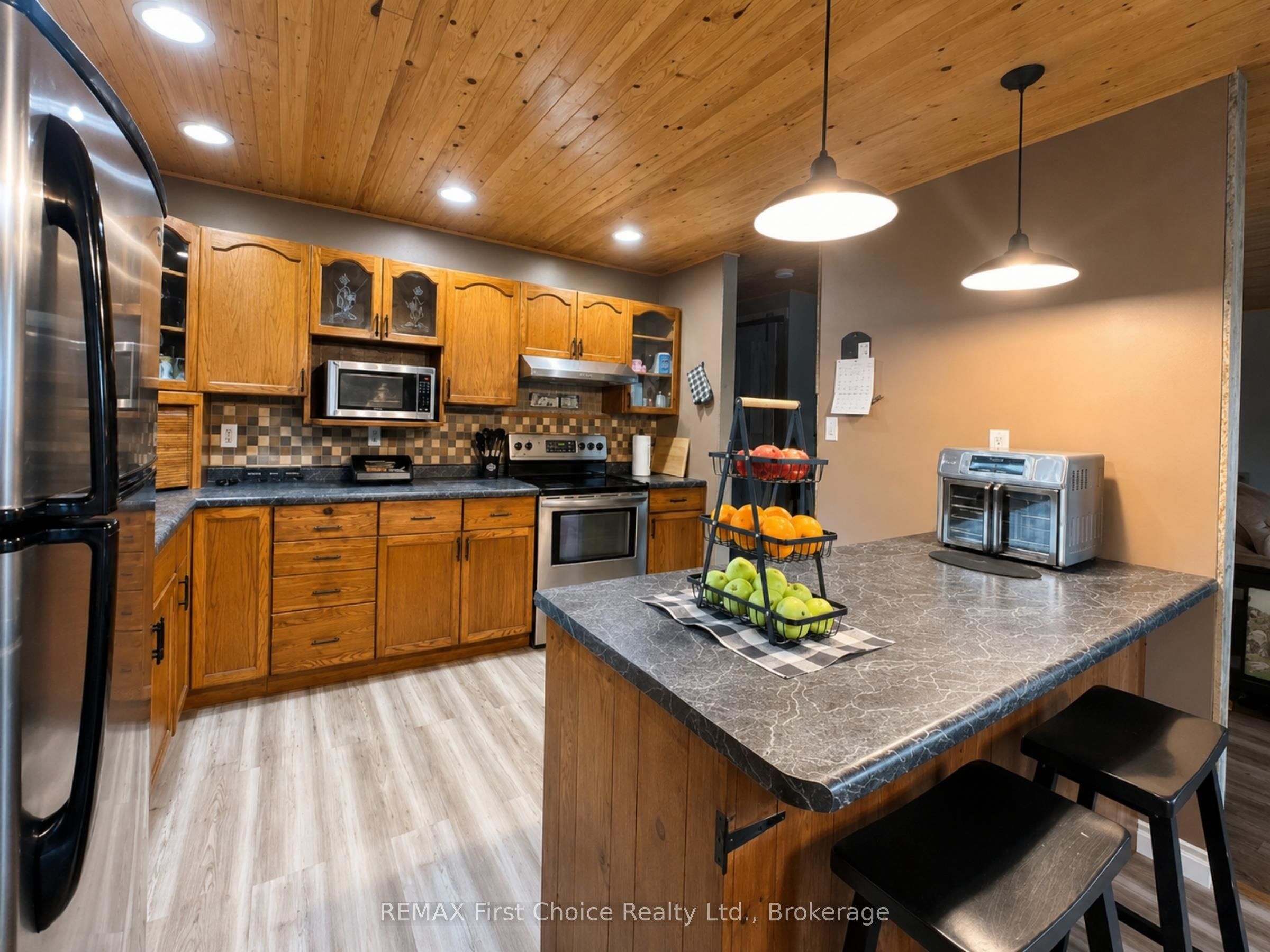 661 Stewart Road Property Photo 22