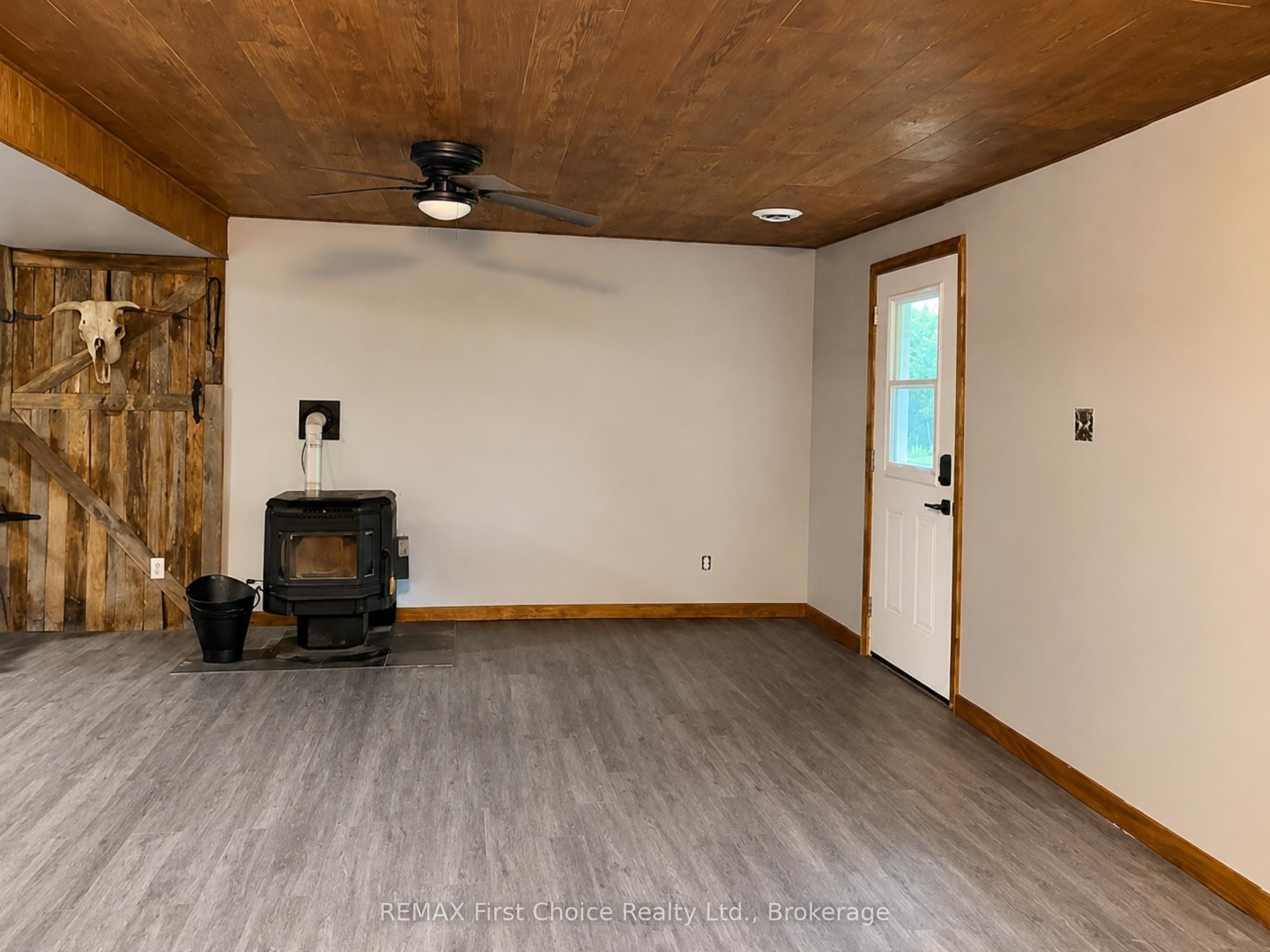 661 Stewart Road Property Photo 33