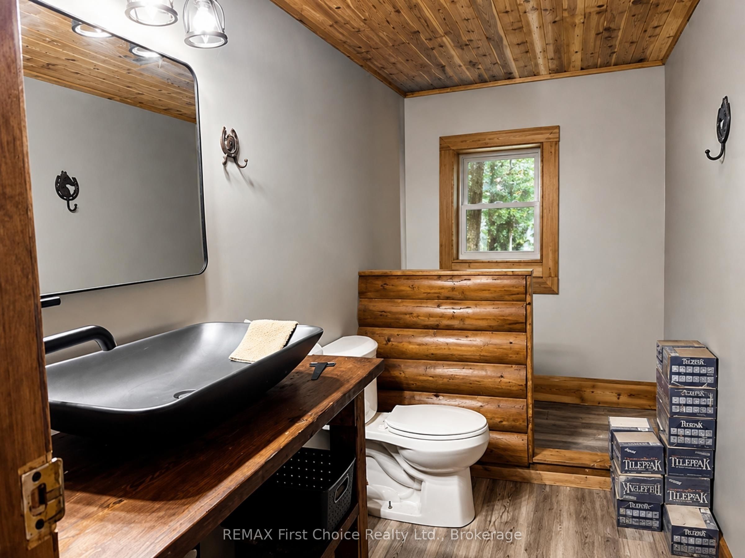661 Stewart Road Property Photo 36