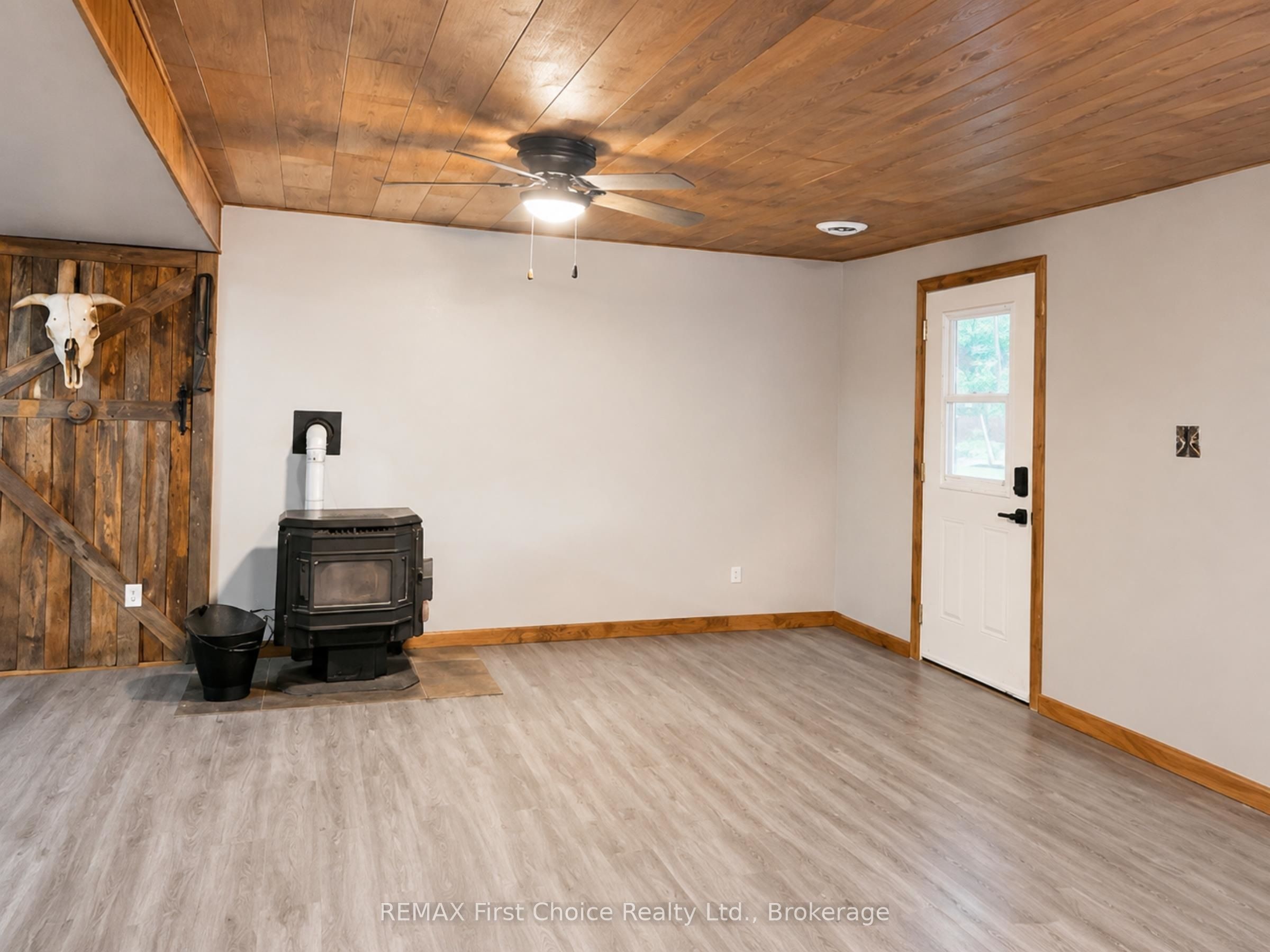 661 Stewart Road Property Photo 37