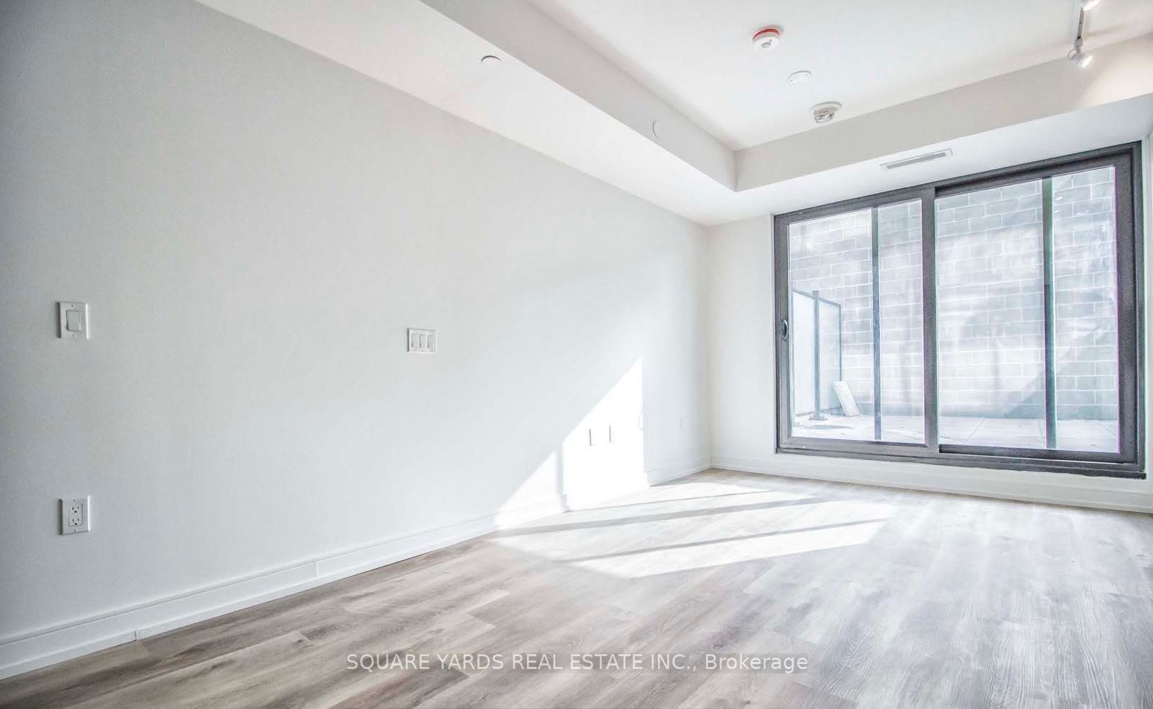 1 Jarvis Street 304 Property Photo 3