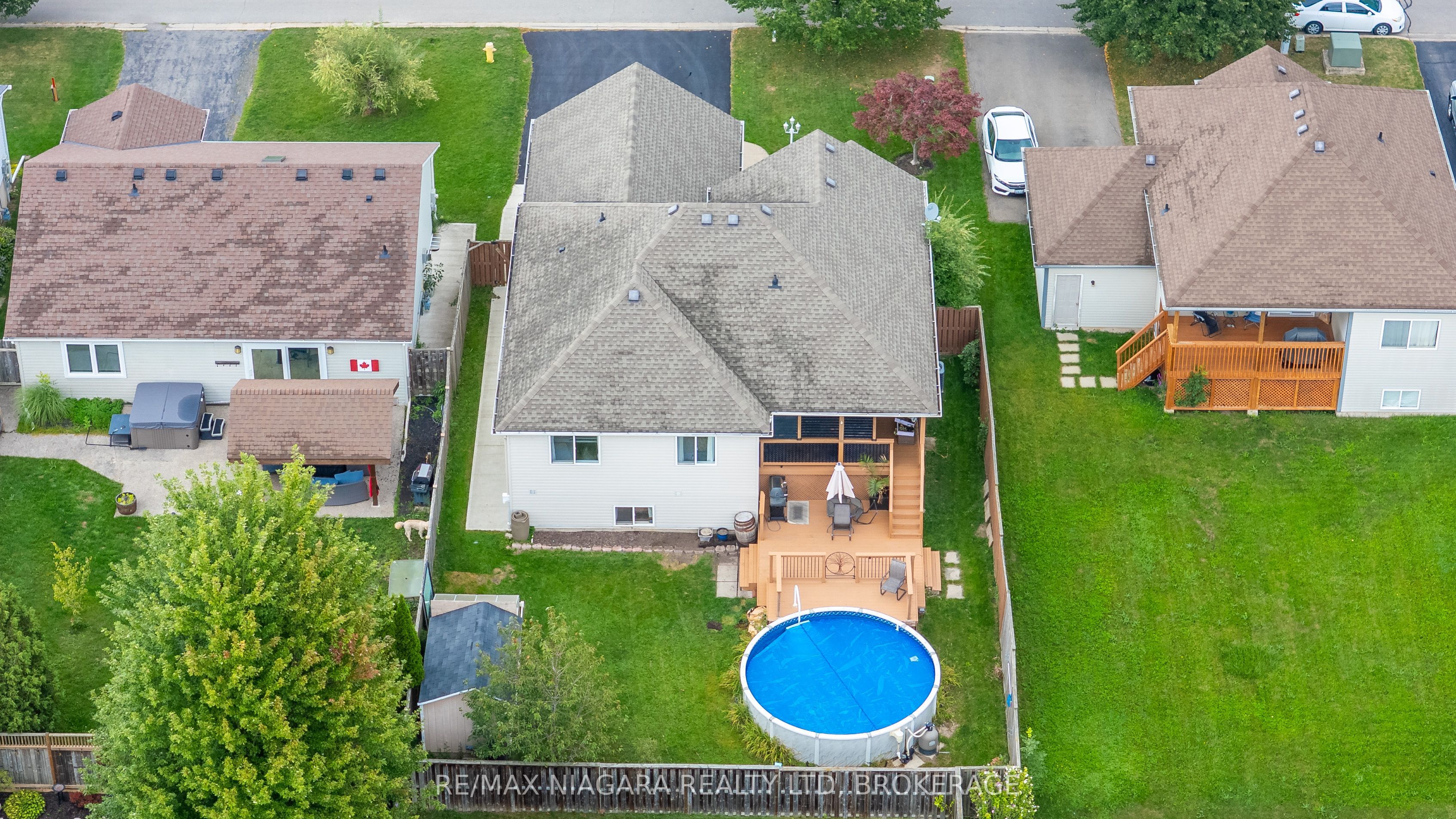 865 Canada Drive Property Photo 6