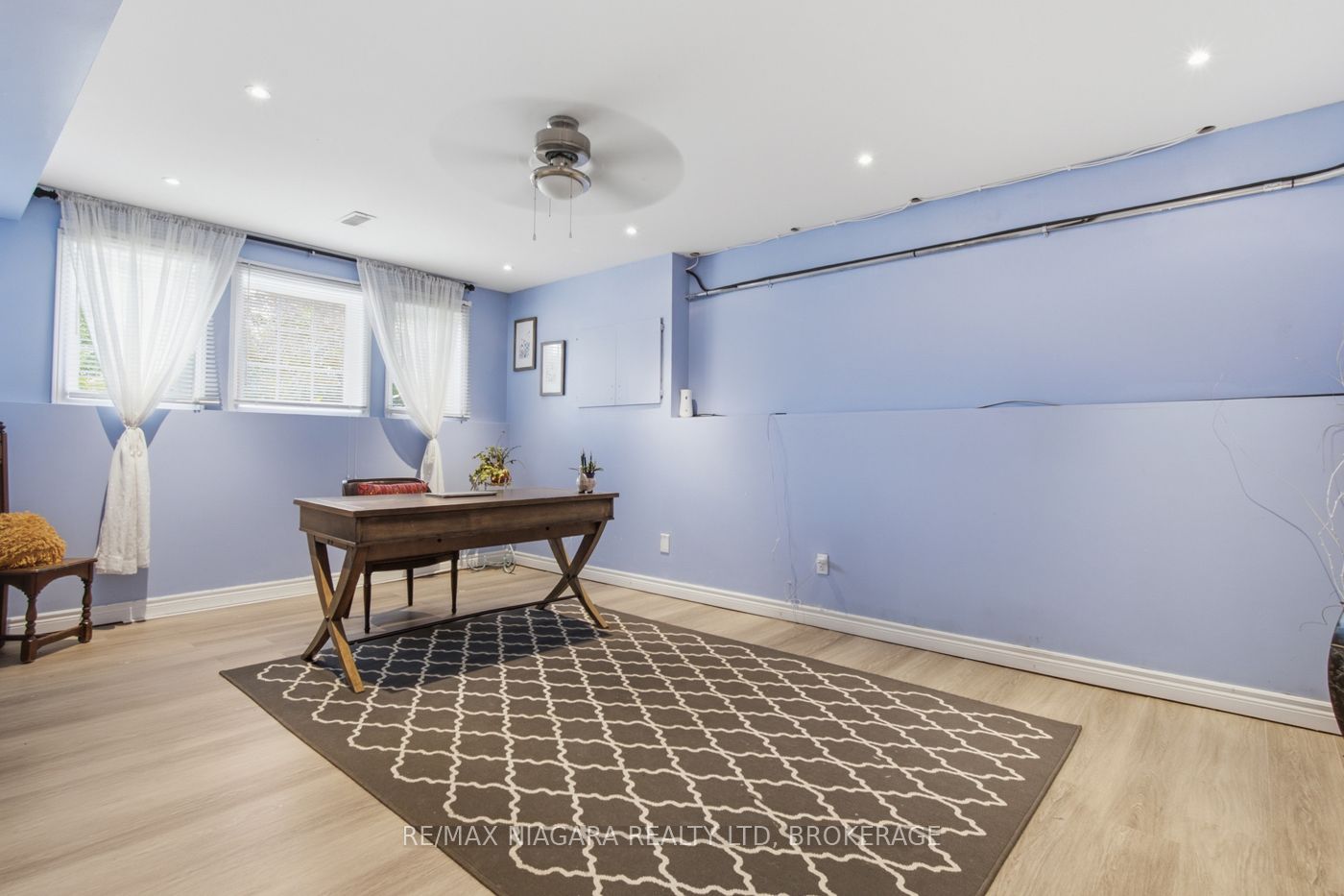 865 Canada Drive Property Photo 9