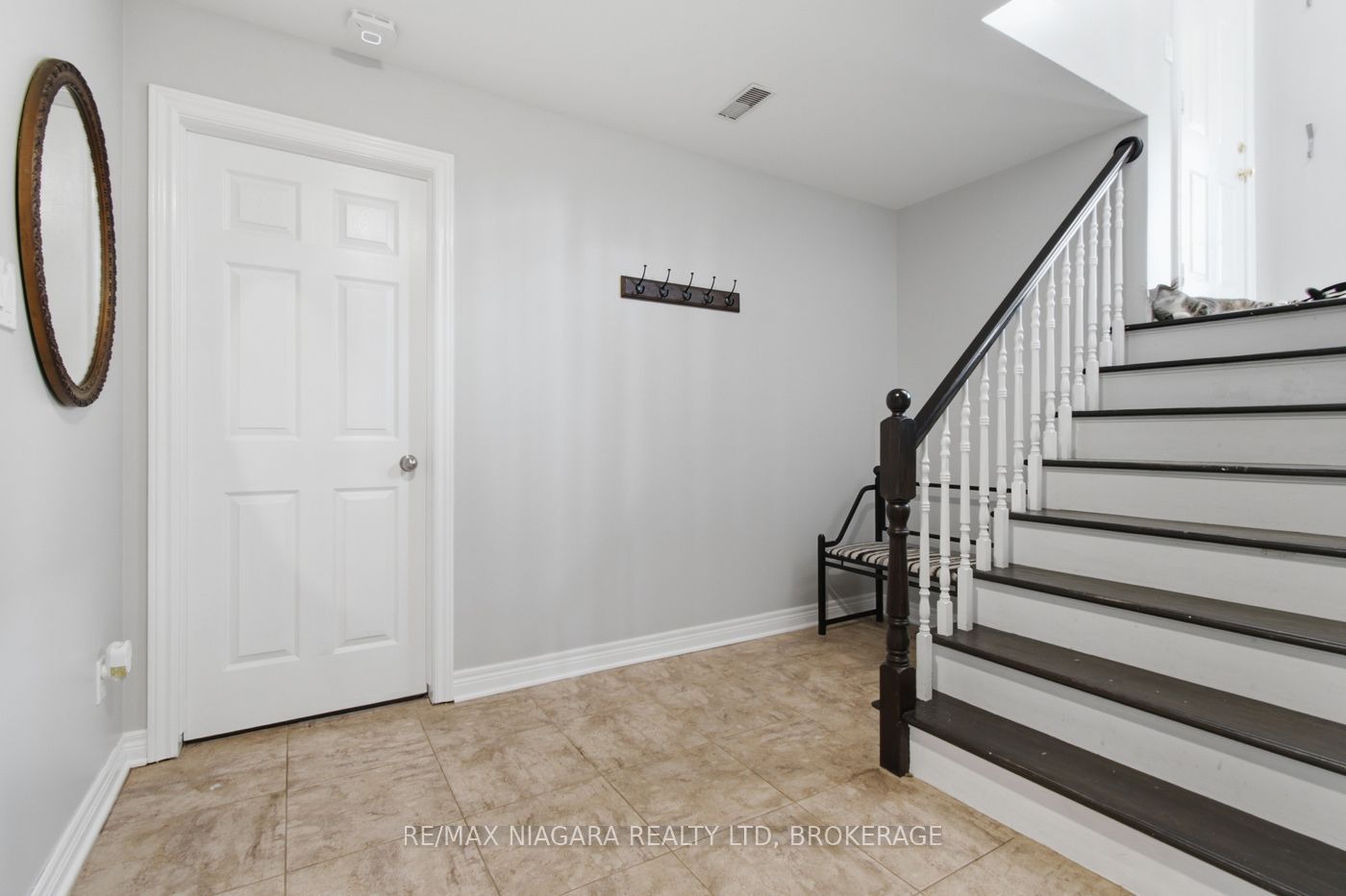 865 Canada Drive Property Photo 11