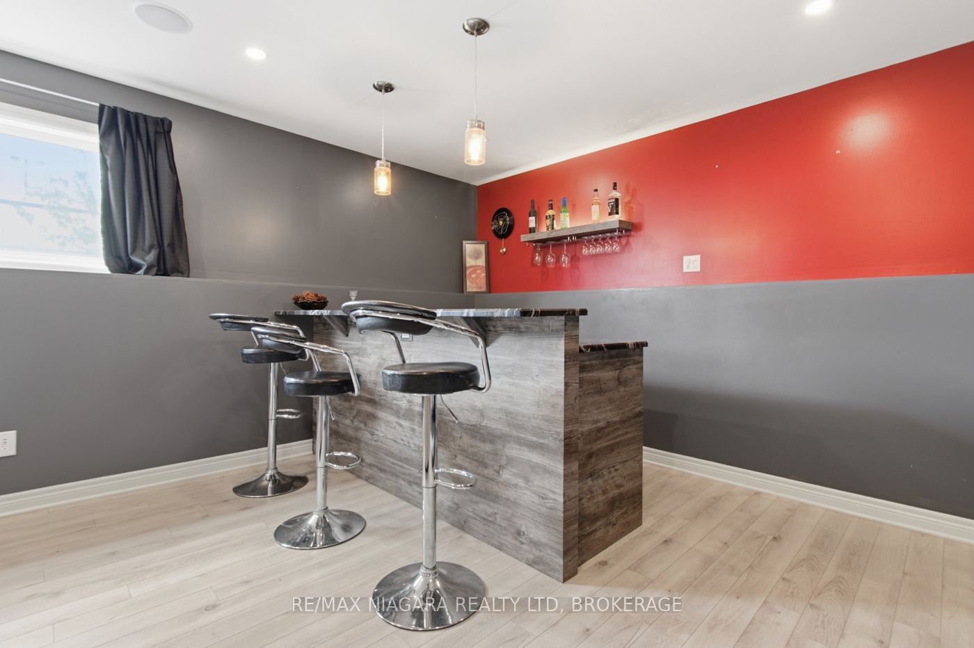 865 Canada Drive Property Photo 15