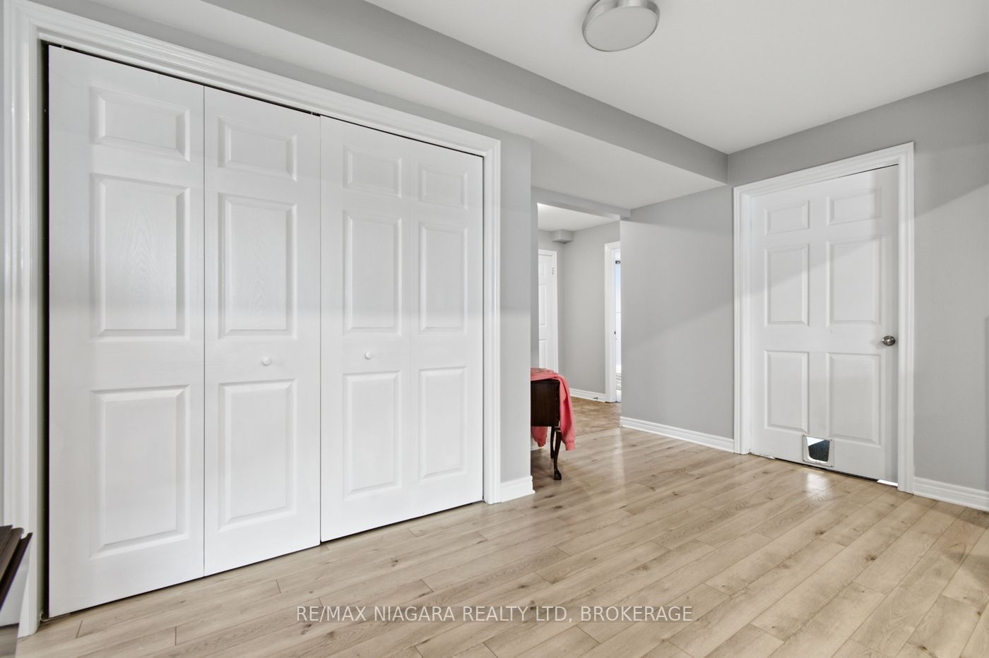 865 Canada Drive Property Photo 17