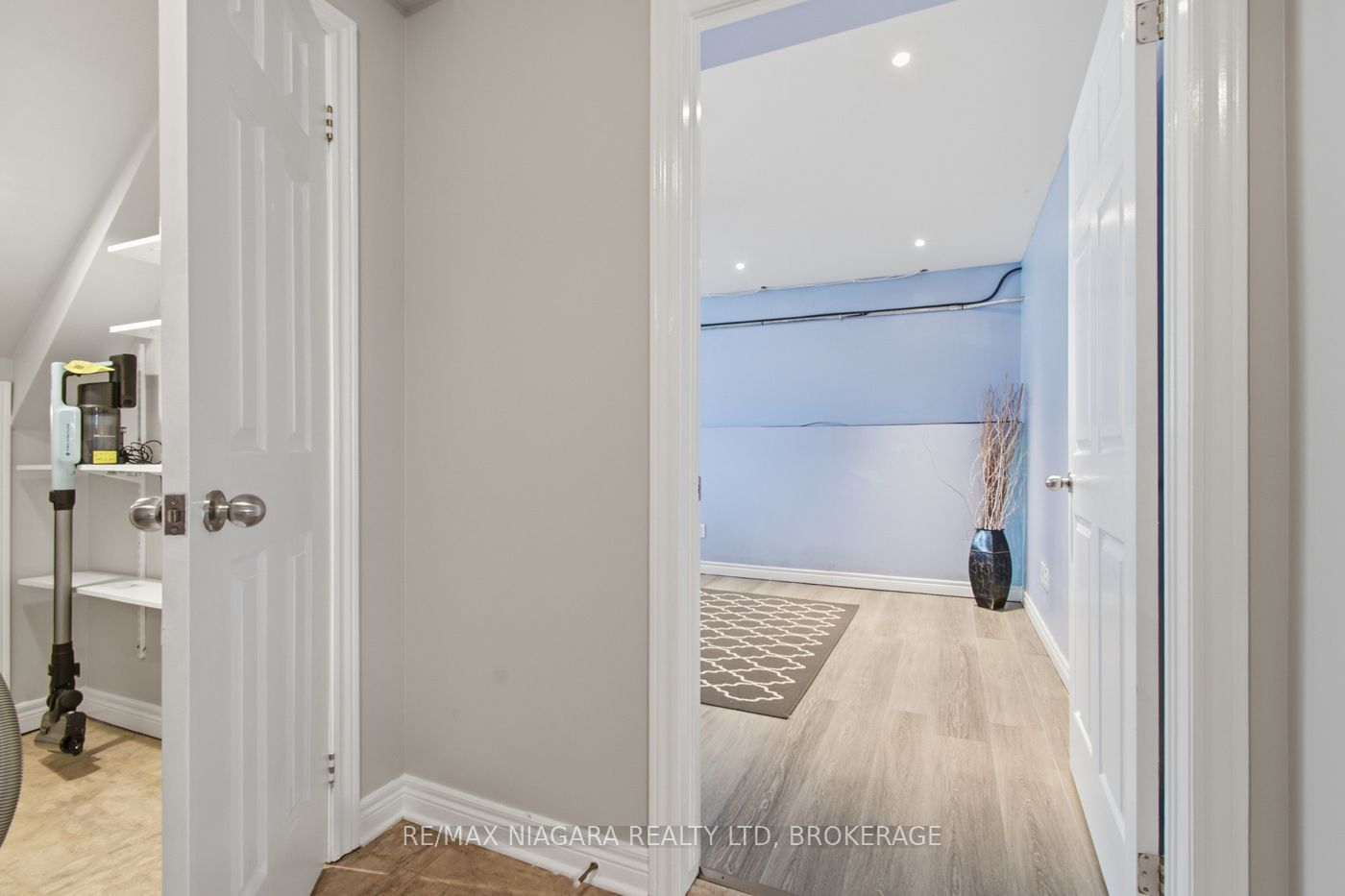 865 Canada Drive Property Photo 22