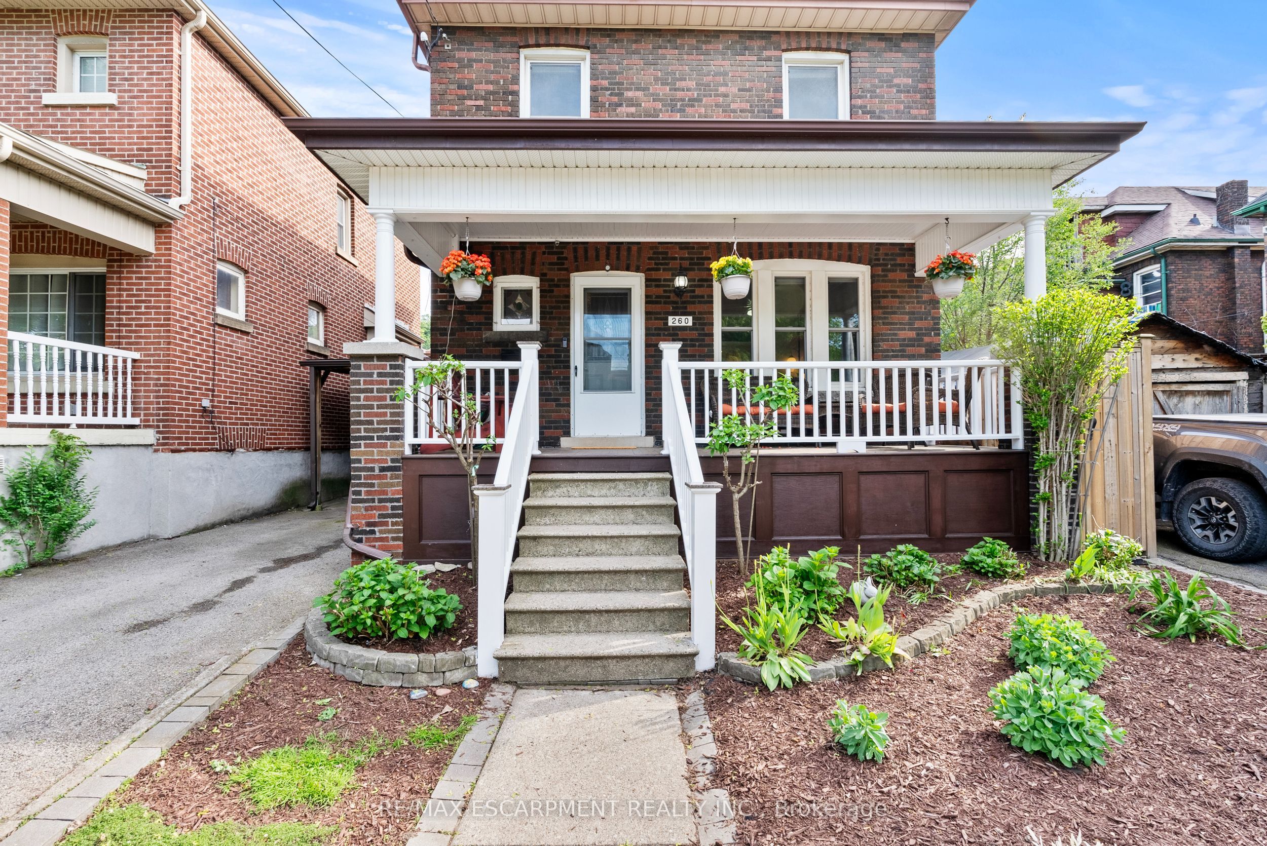 260 Stinson Crescent Property Photo 4