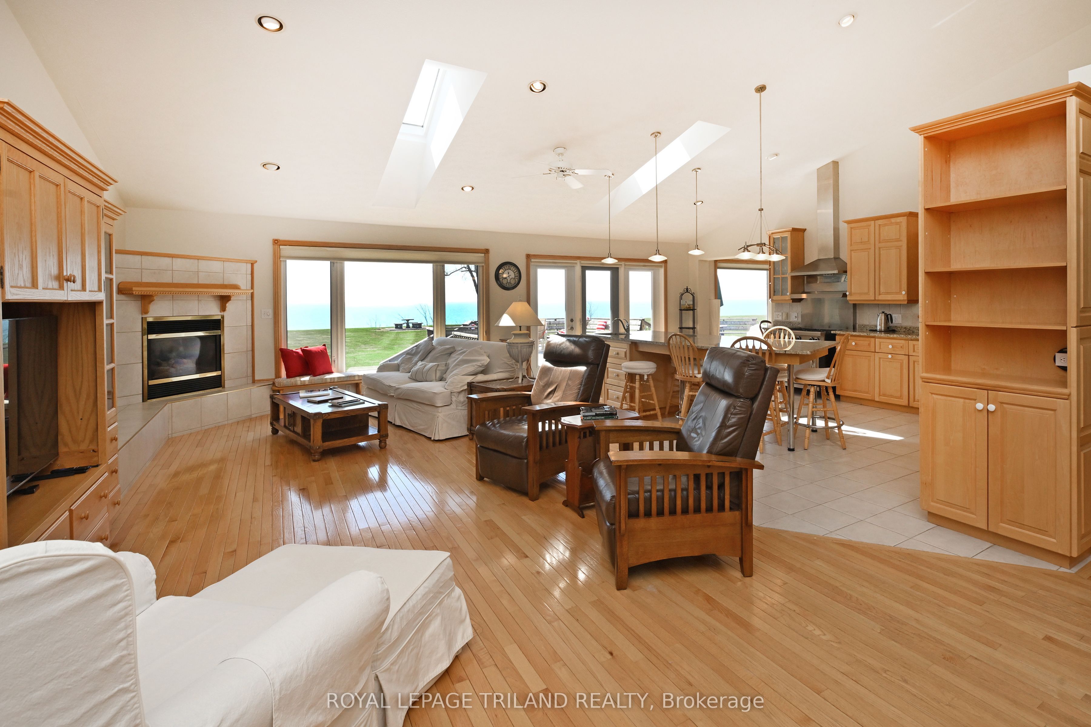 7154 Talbot Trail Property Photo 4