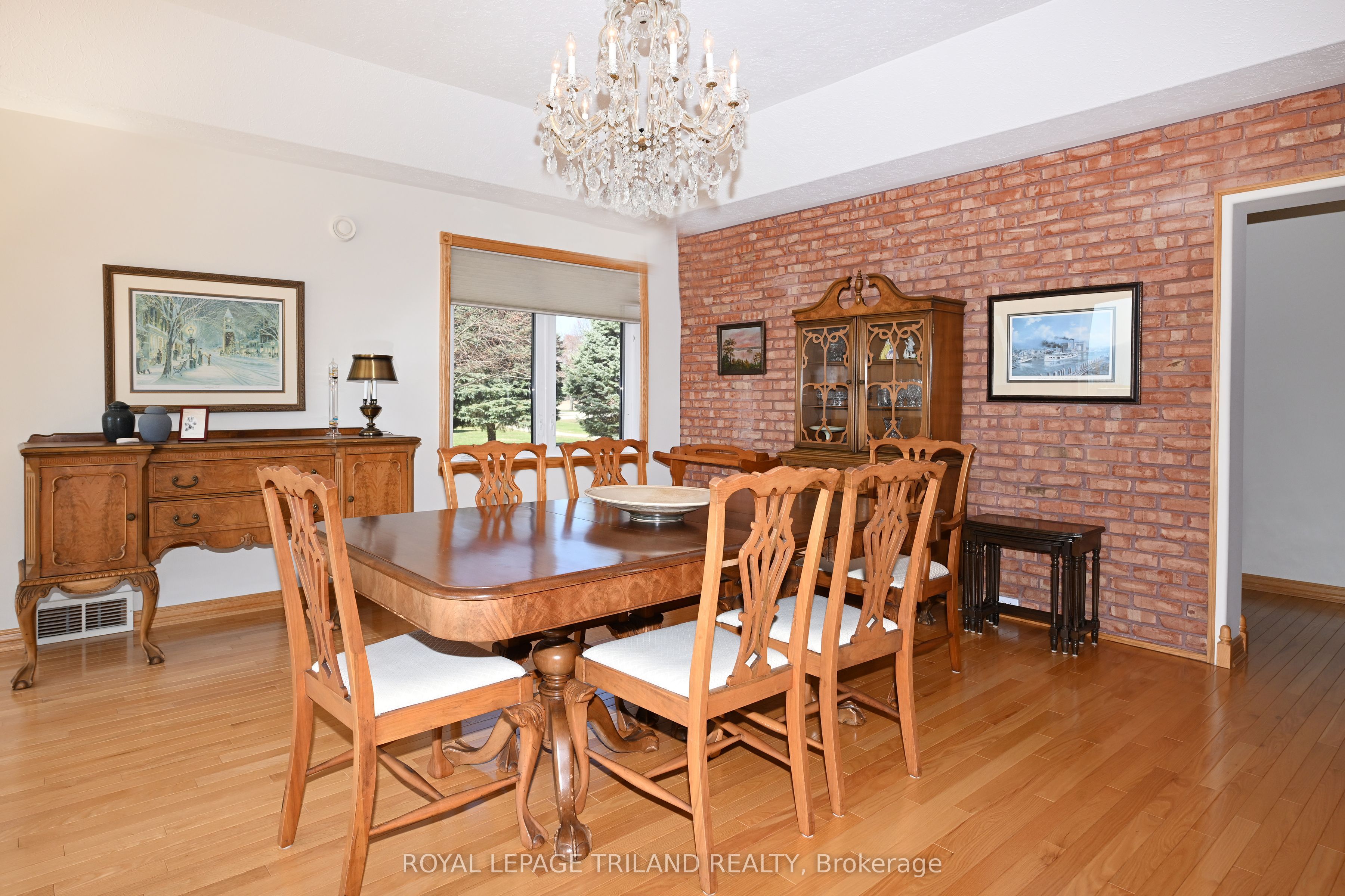 7154 Talbot Trail Property Photo 8