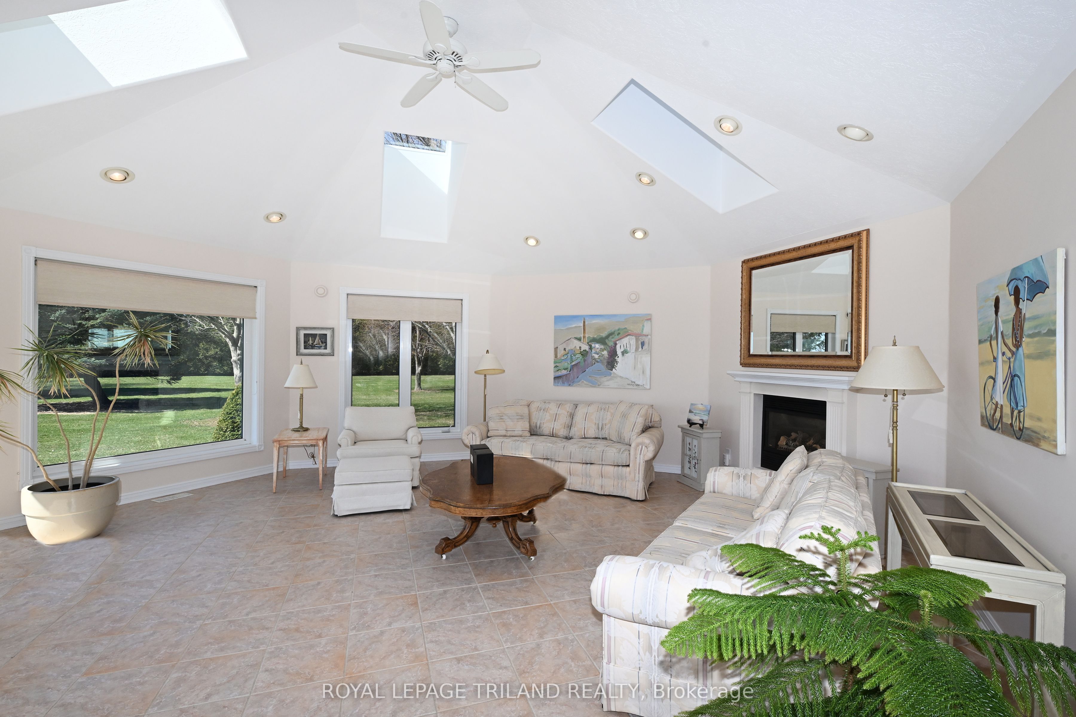 7154 Talbot Trail Property Photo 11