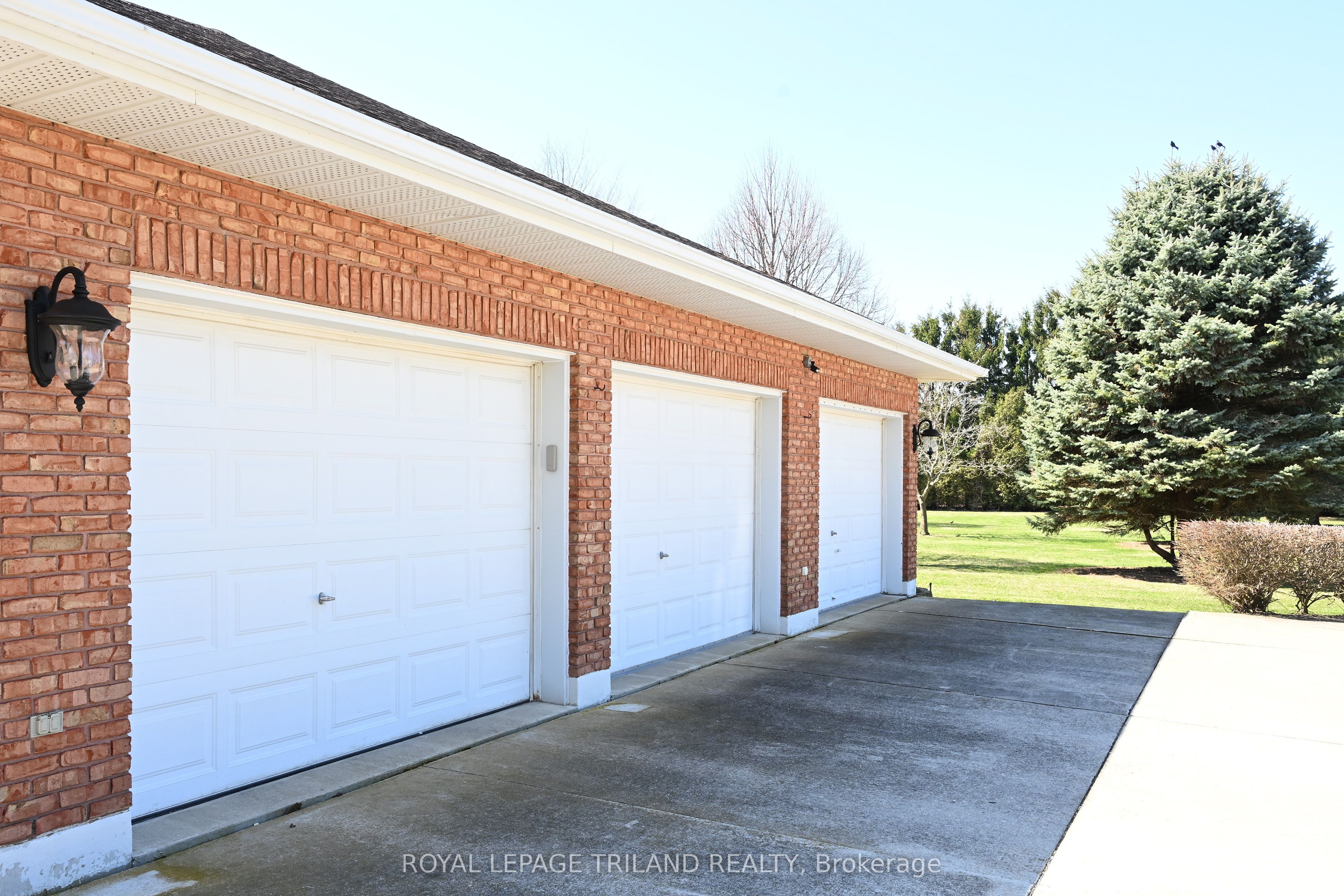 7154 Talbot Trail Property Photo 32