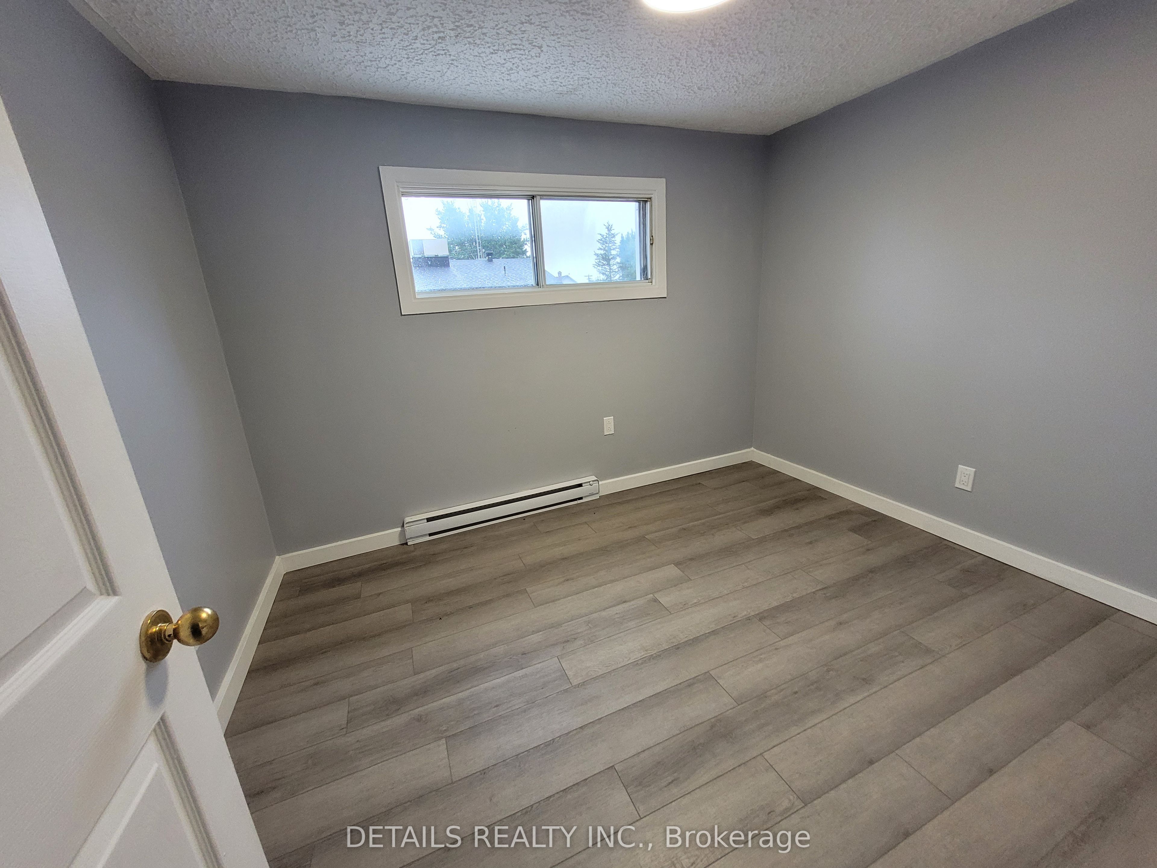 4559 Ste Catherine Street Property Photo 4