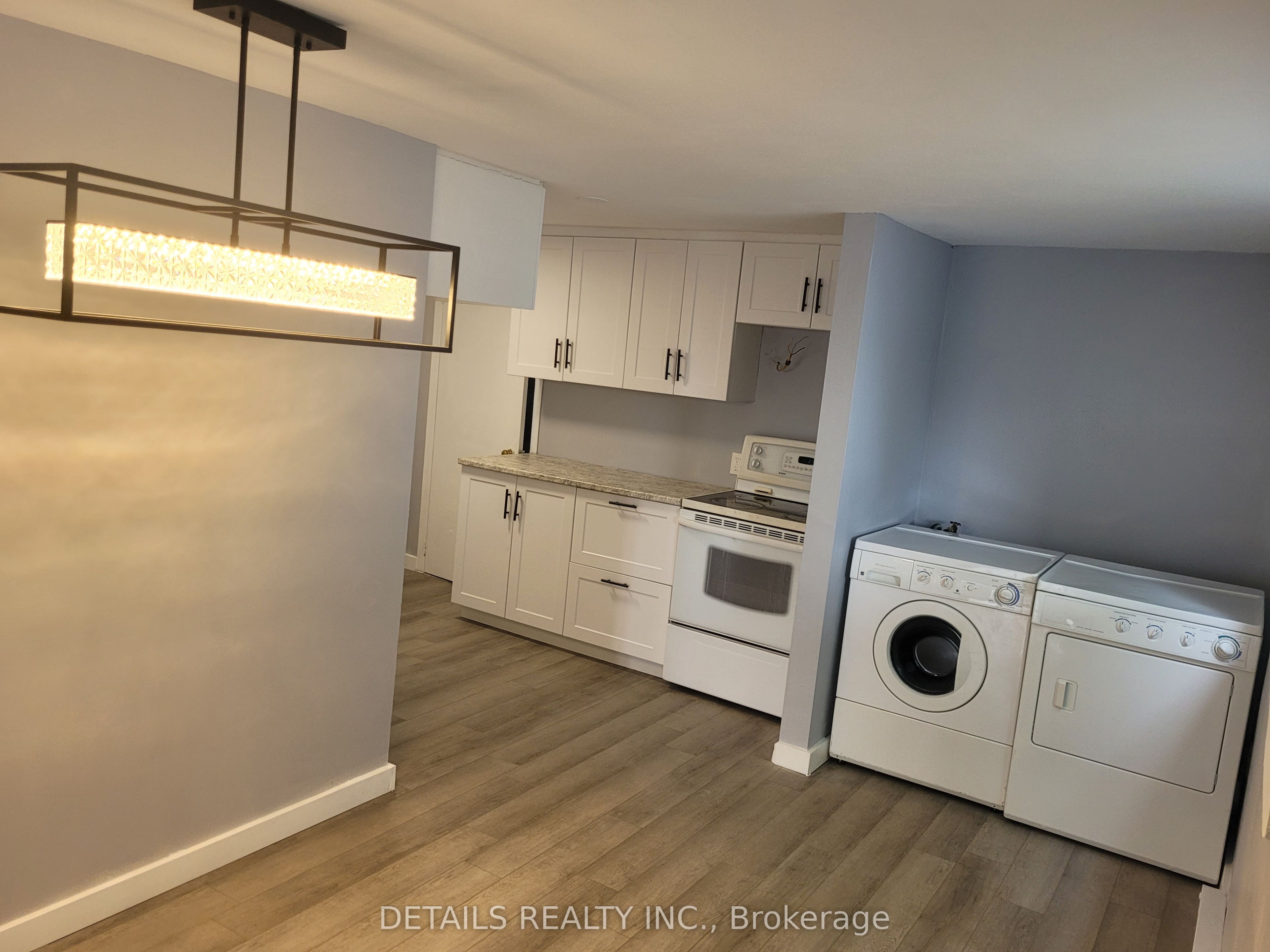 4559 Ste Catherine Street Property Photo 12