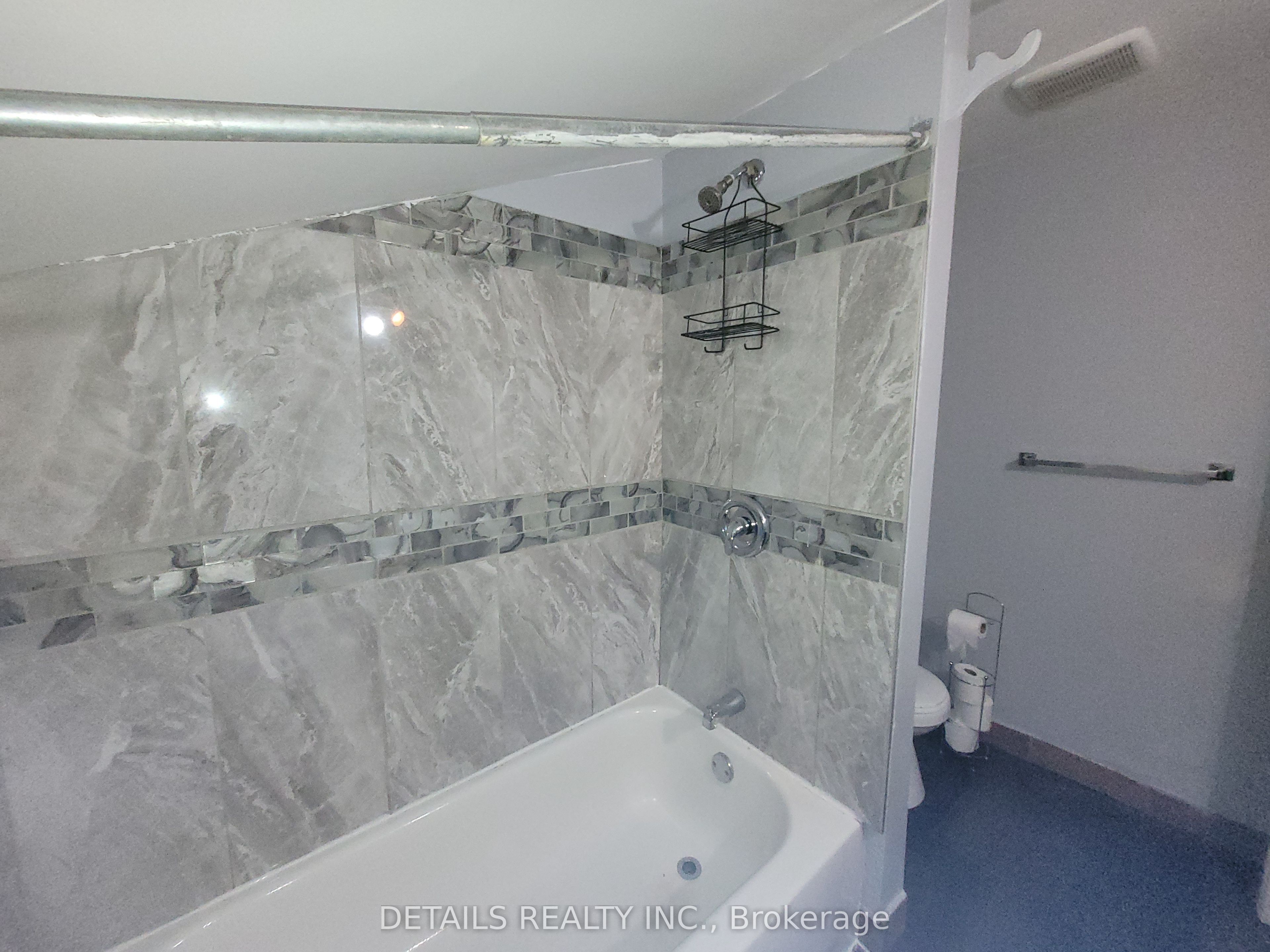 4559 Ste Catherine Street Property Photo 24