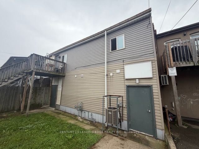 775 Barton Street E 1/2 Property Photo 2