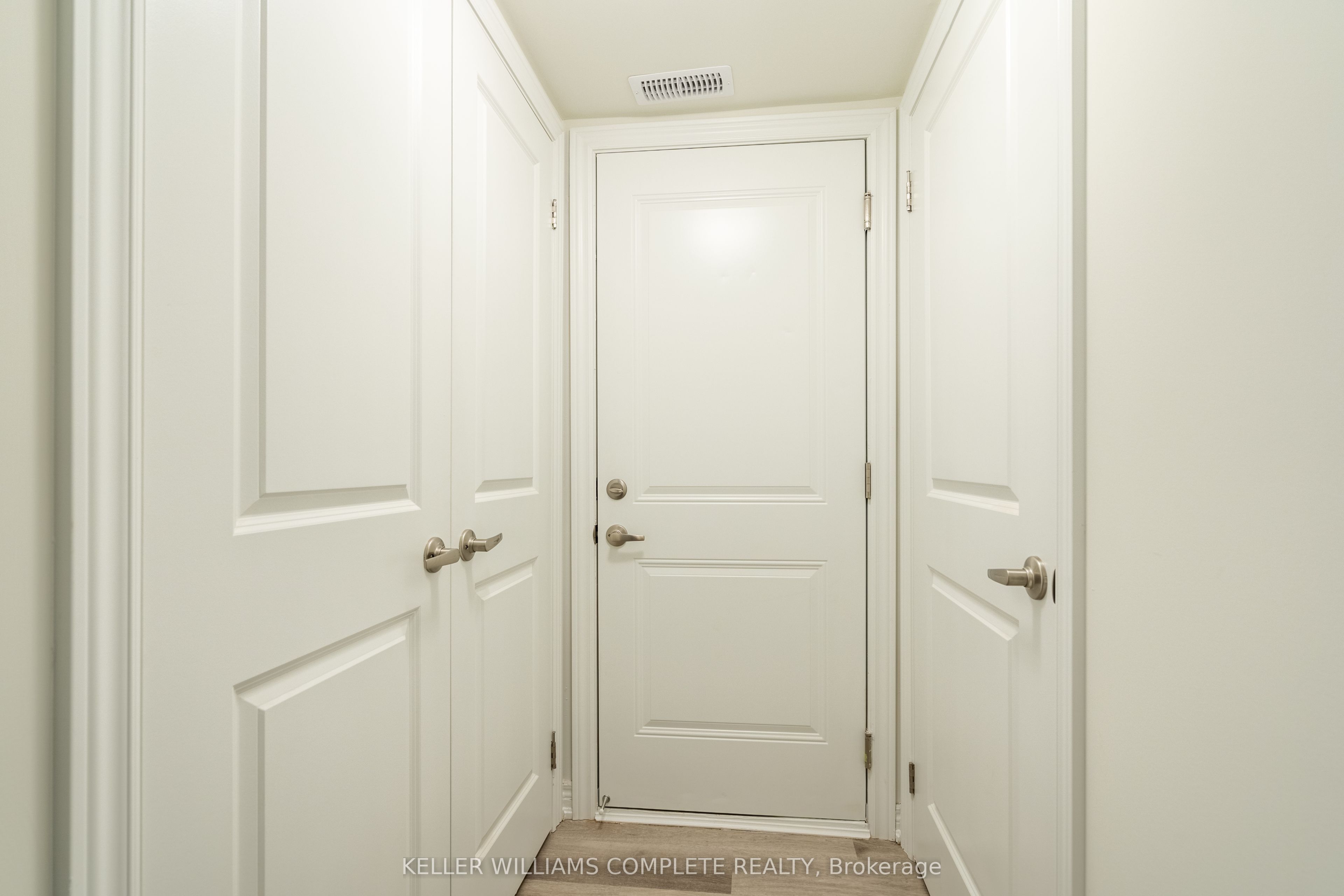 23 Dryden Lane Property Photo 9