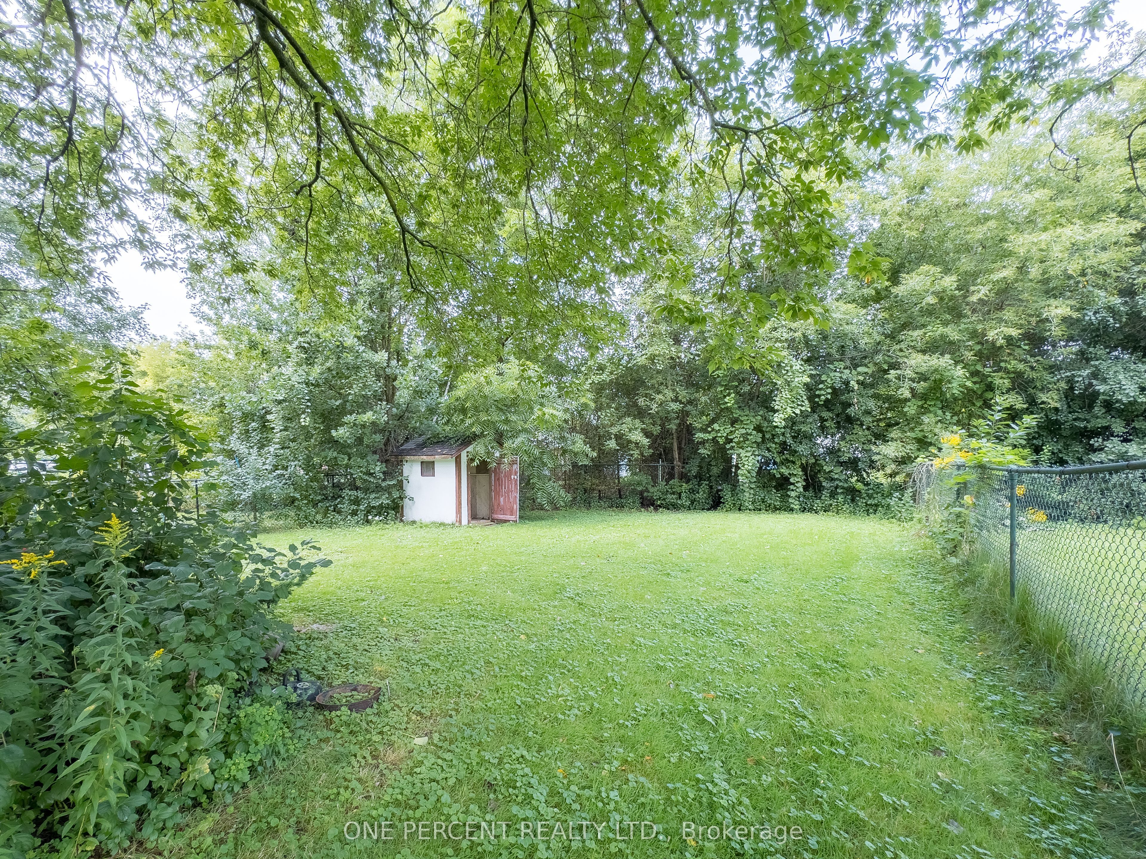 16 Daly Street Property Photo 23
