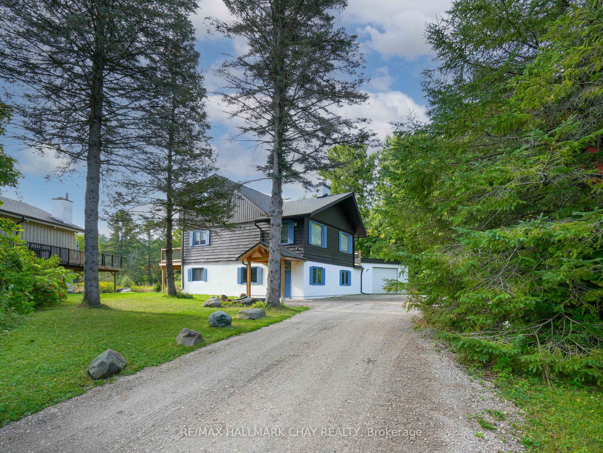 61 Pine River Crescent Property Photo 1