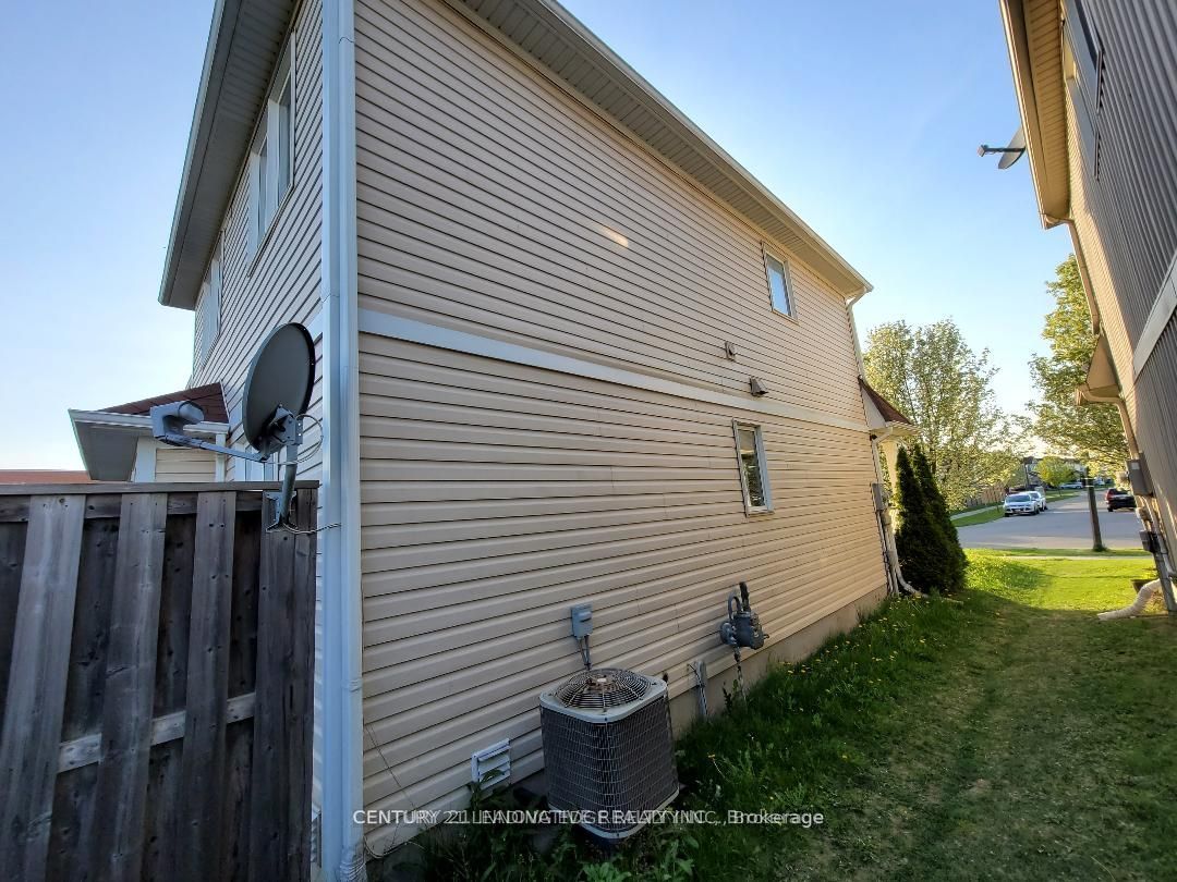 26 Duncan Avenue Property Photo 5