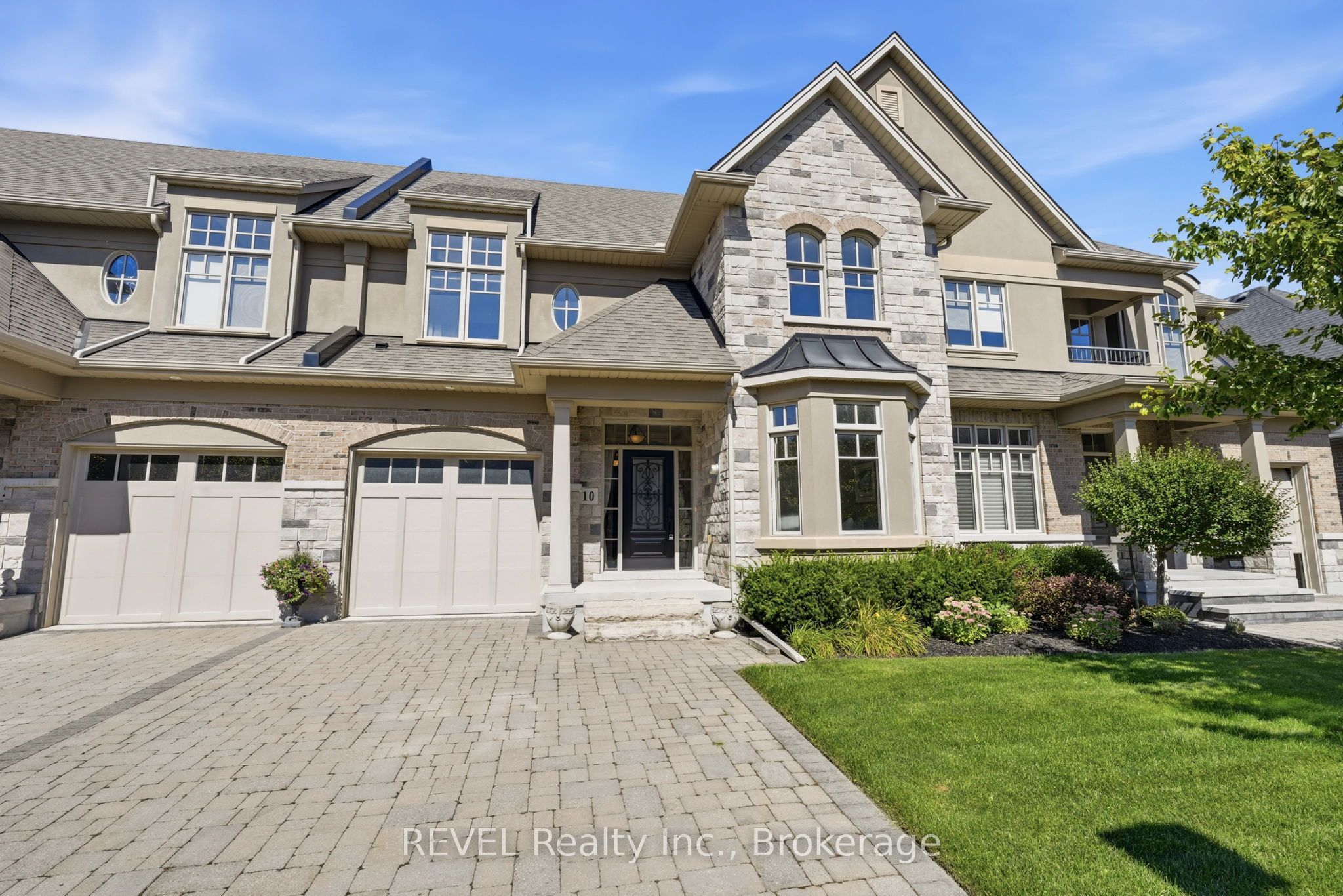 10 Evergreen Lane Property Photo 1