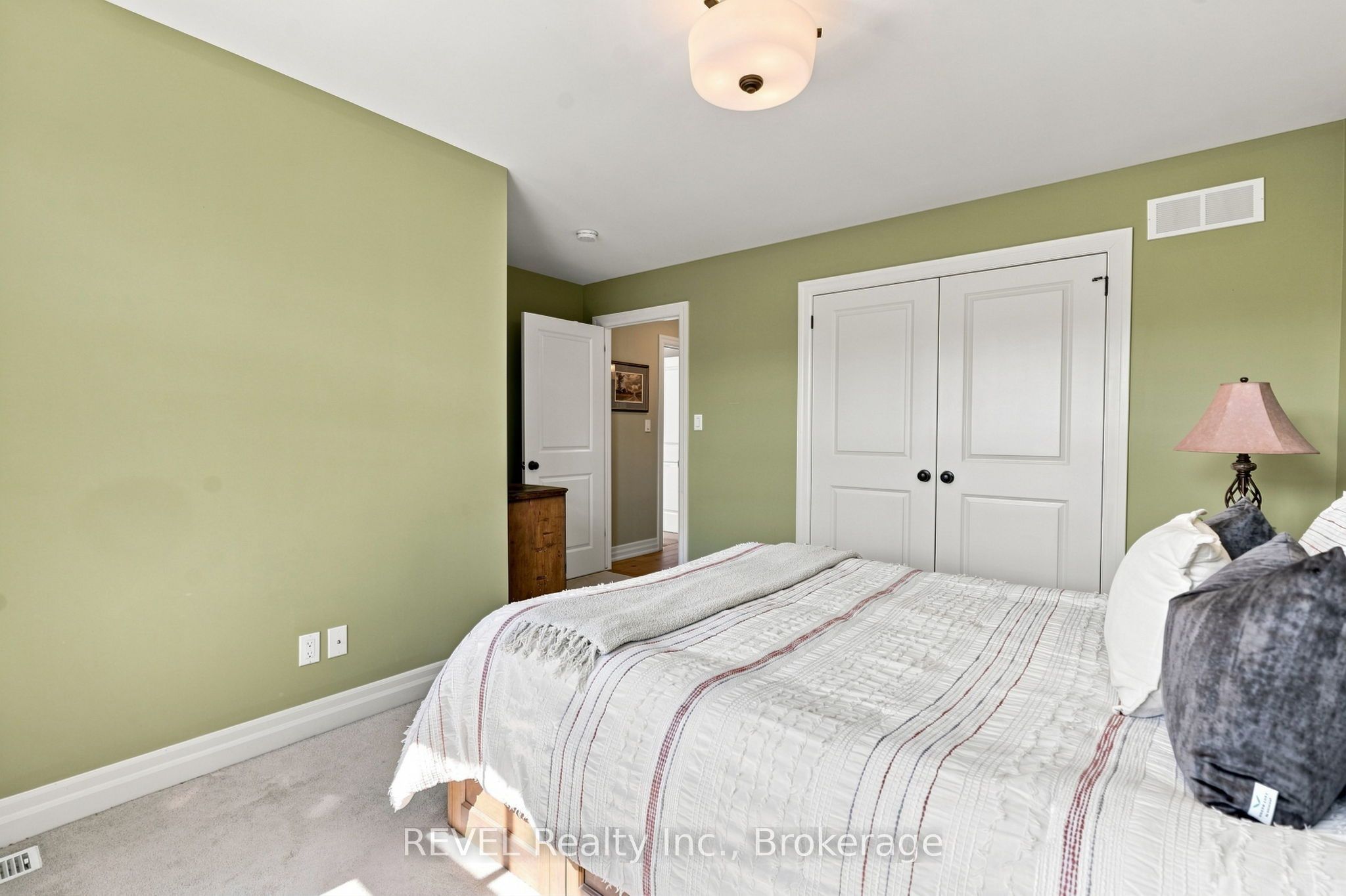 10 Evergreen Lane Property Photo 29