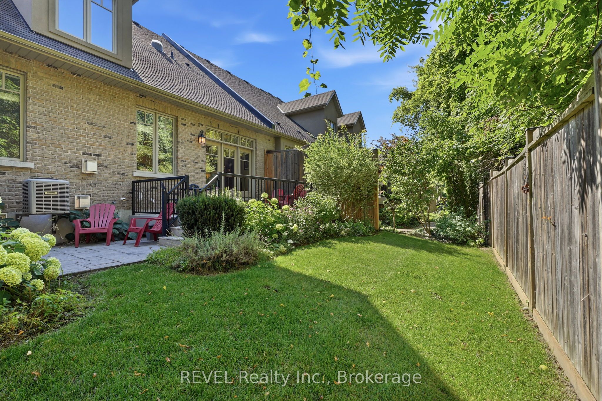 10 Evergreen Lane Property Photo 45