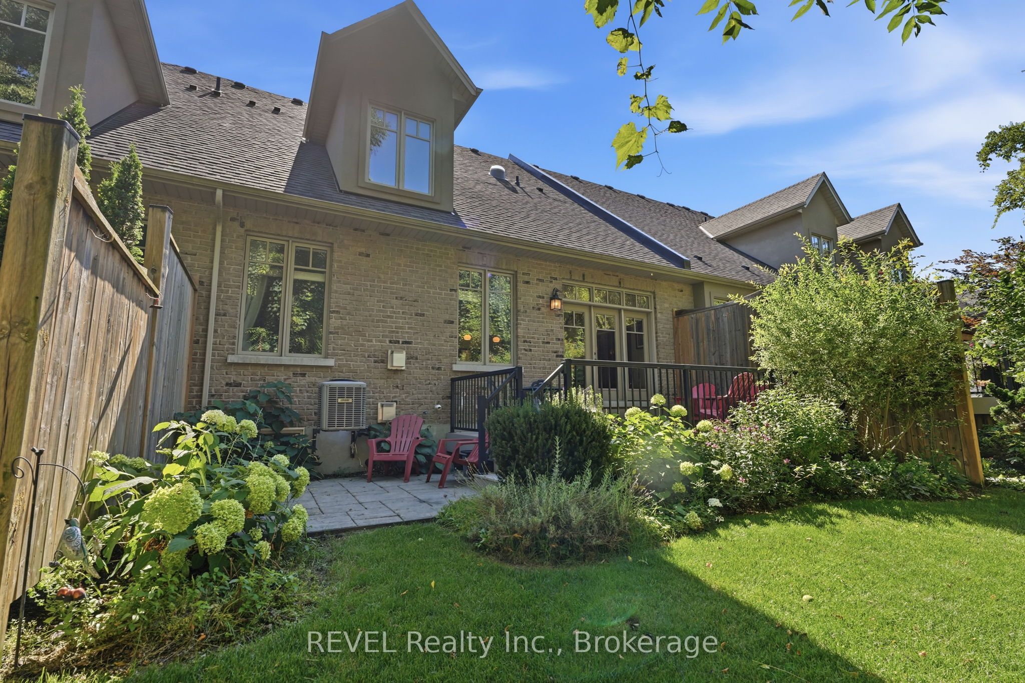 10 Evergreen Lane Property Photo 46