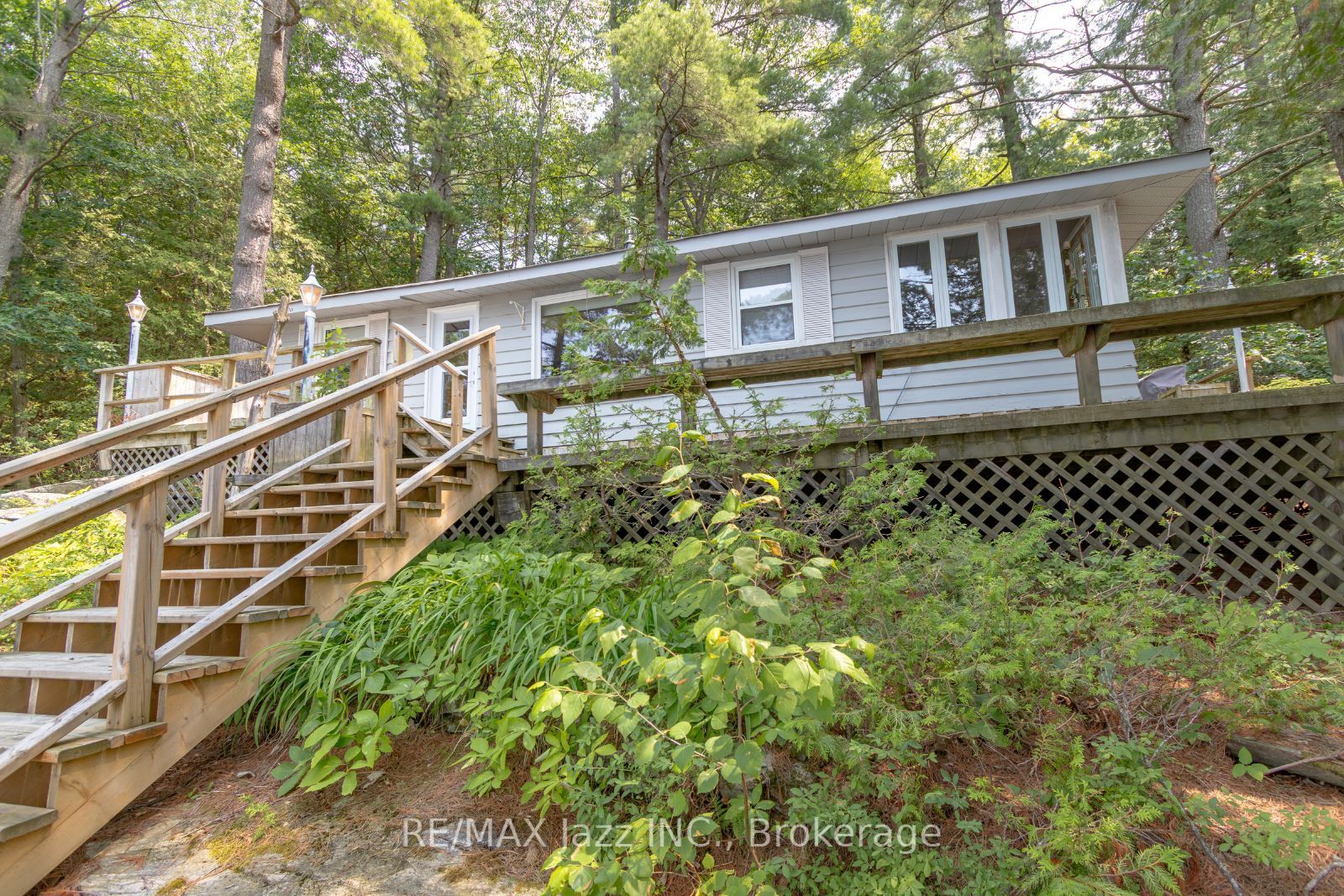 1022 Two Dogs Lane Property Photo 32