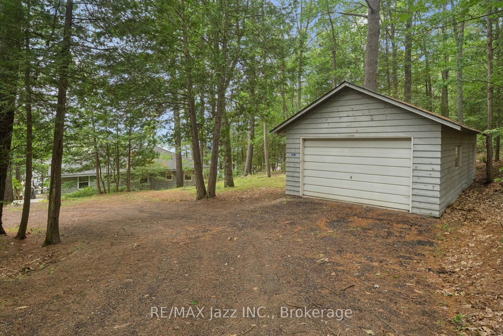 1022 Two Dogs Lane Property Photo 39