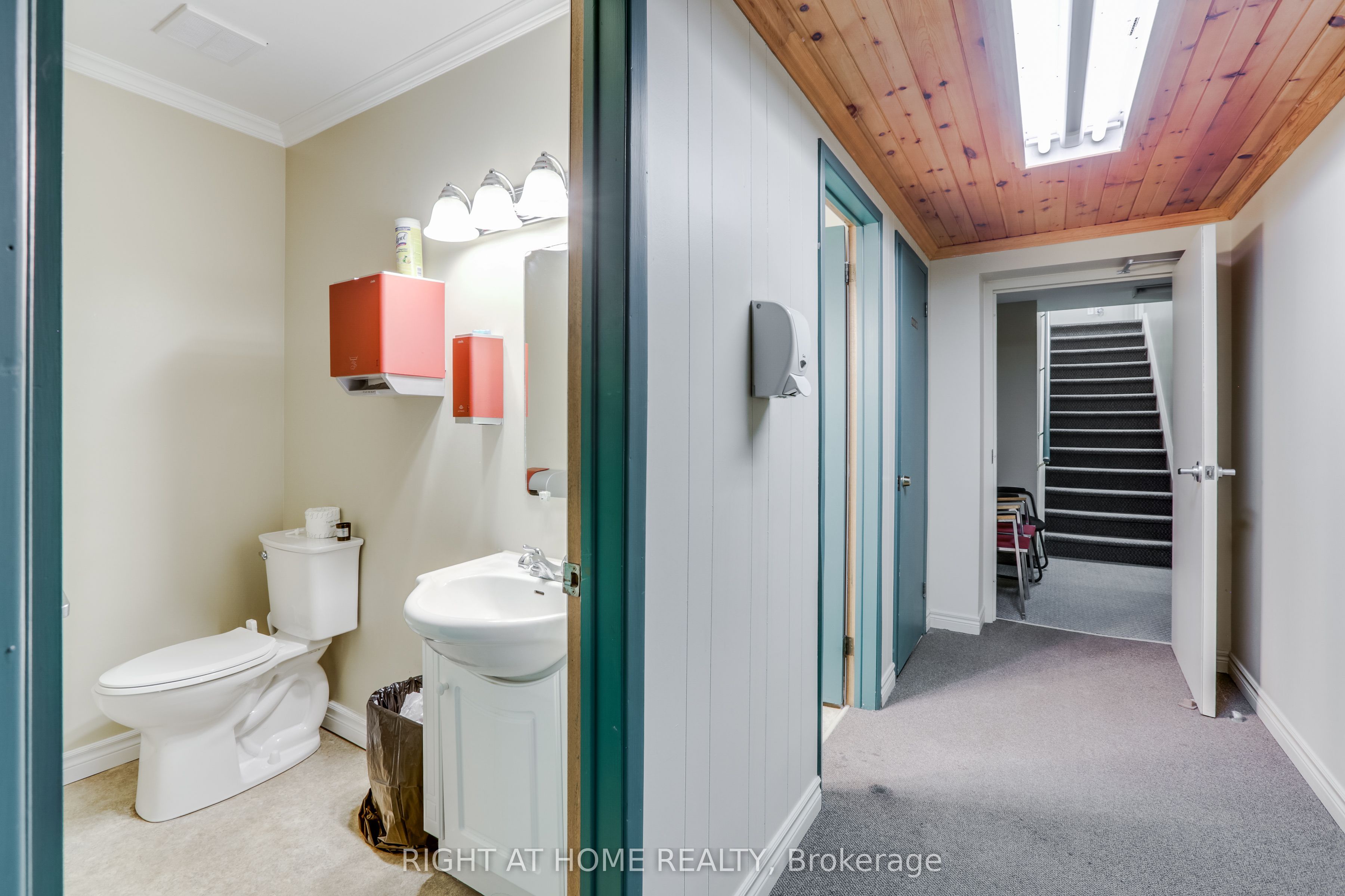 1464 N Crumlin Side Road Property Photo 13
