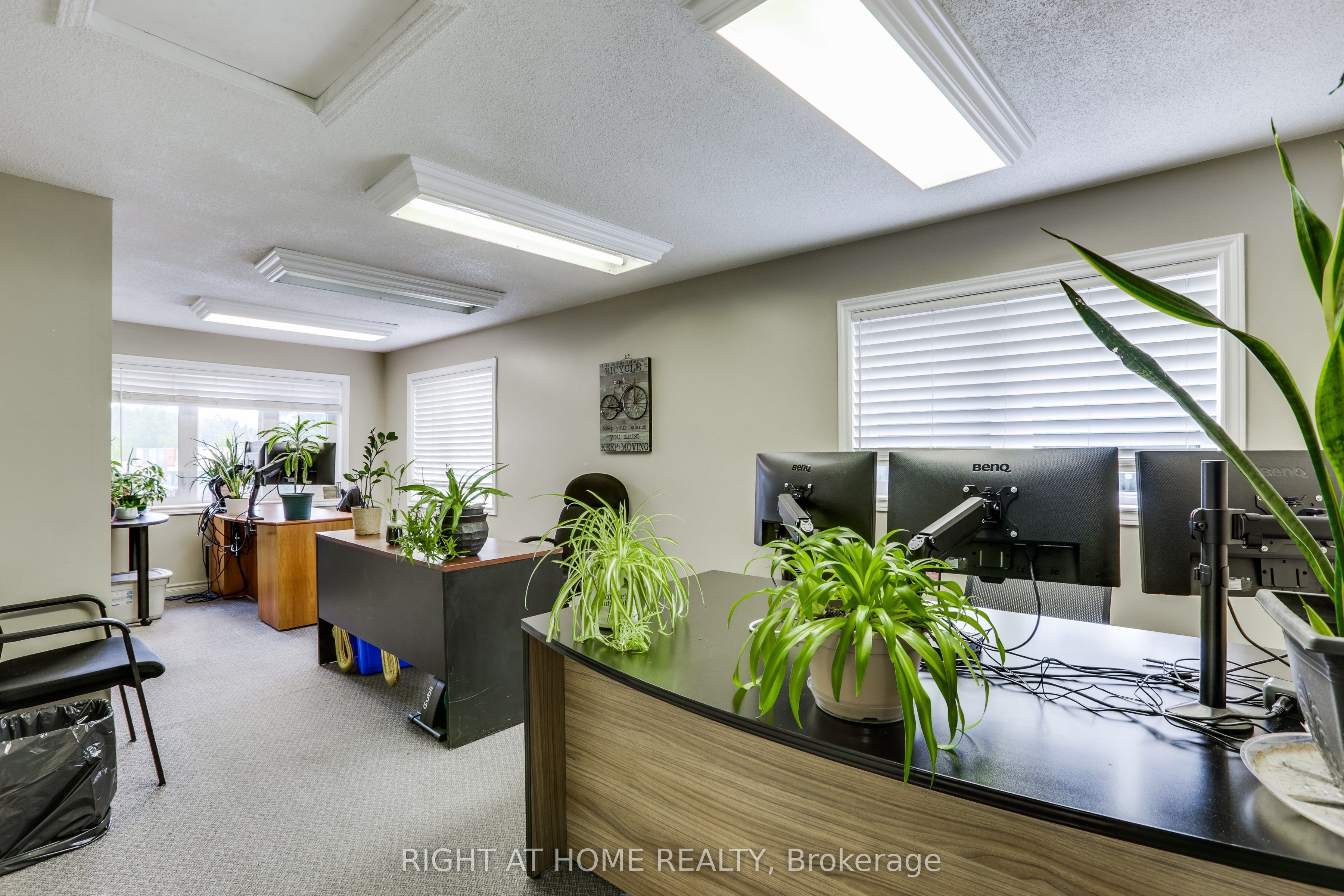 1464 N Crumlin Side Road Property Photo 25