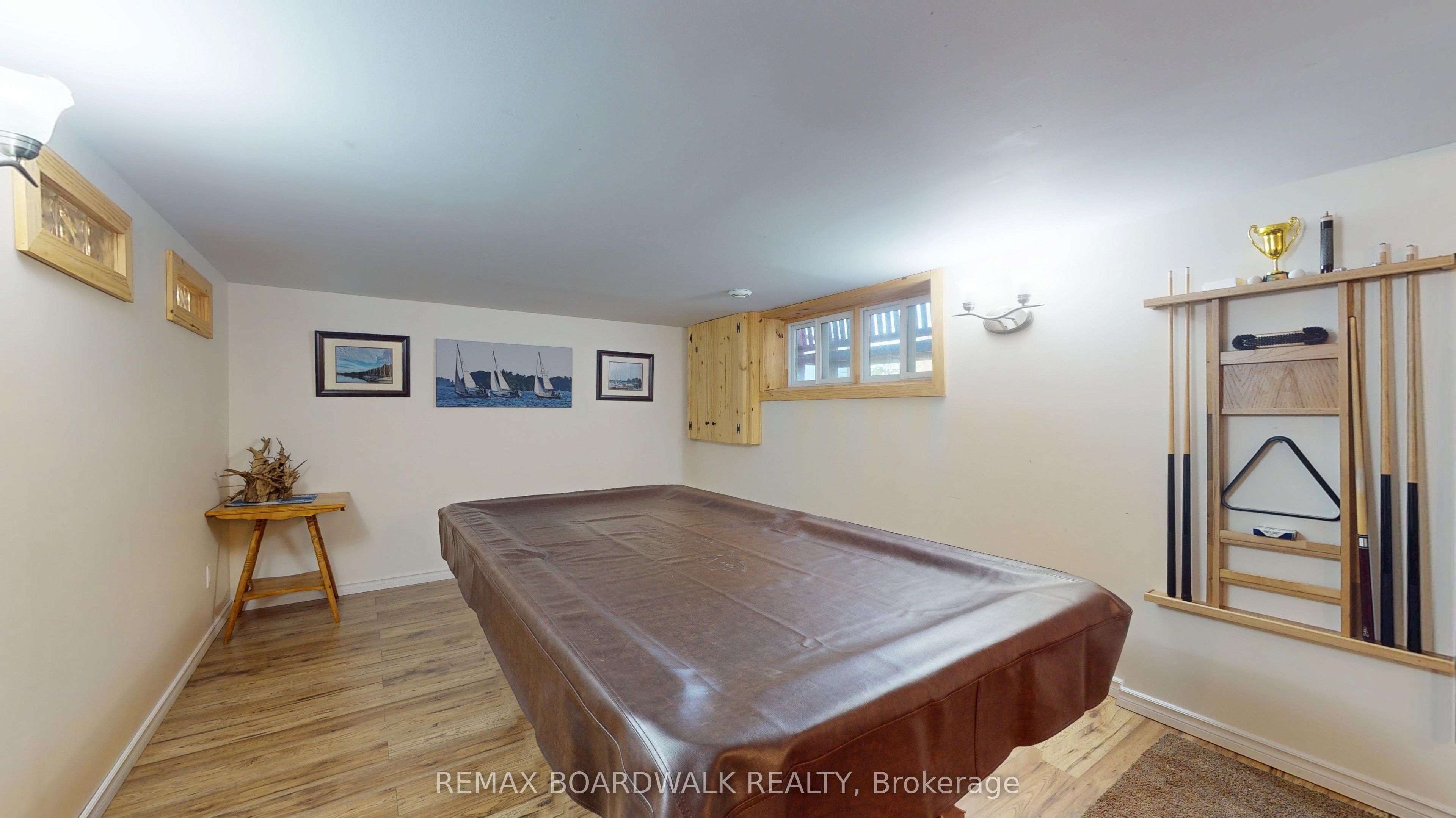 125 Front Avenue W Property Photo 27