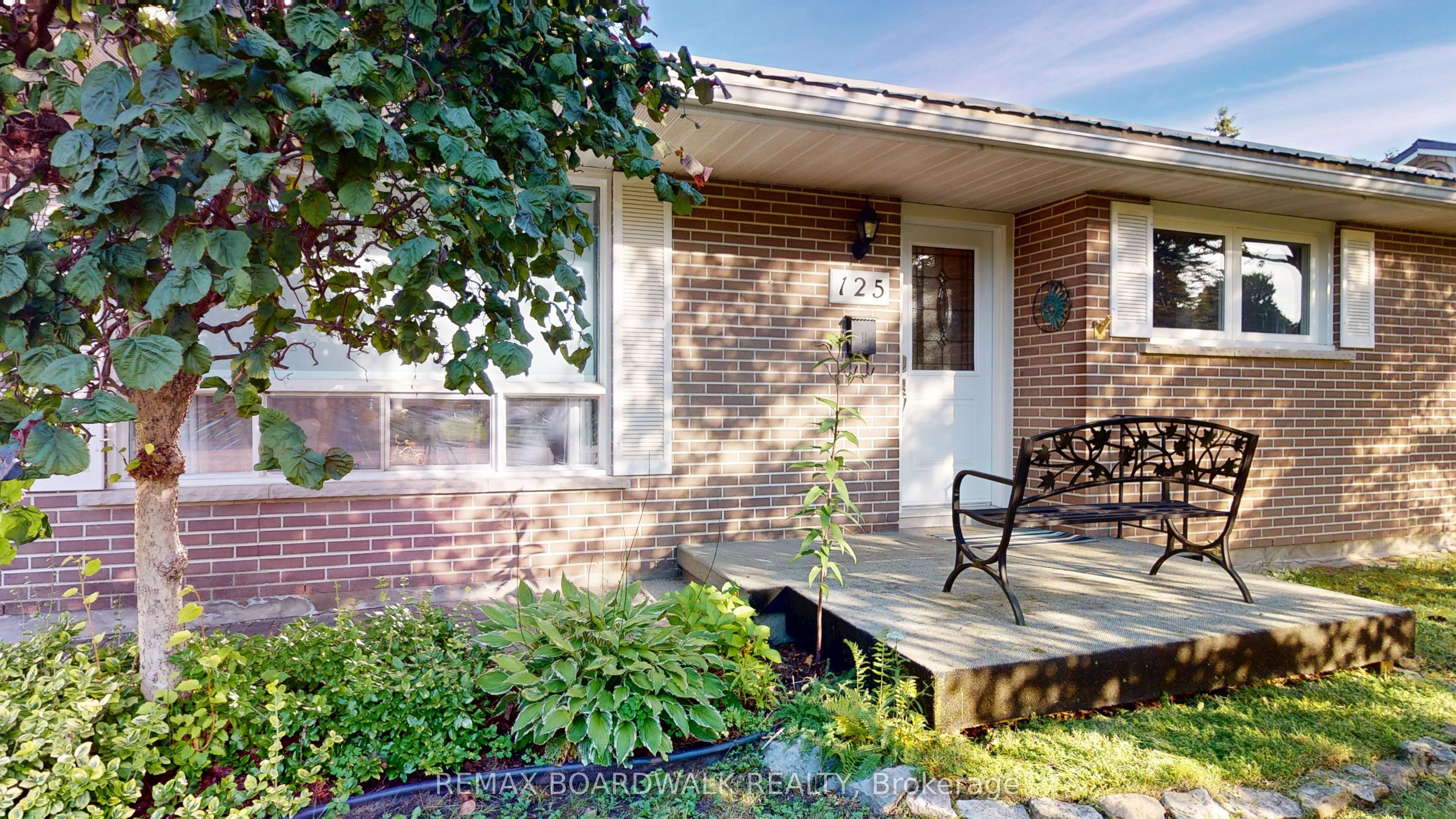 125 Front Avenue W Property Photo 35