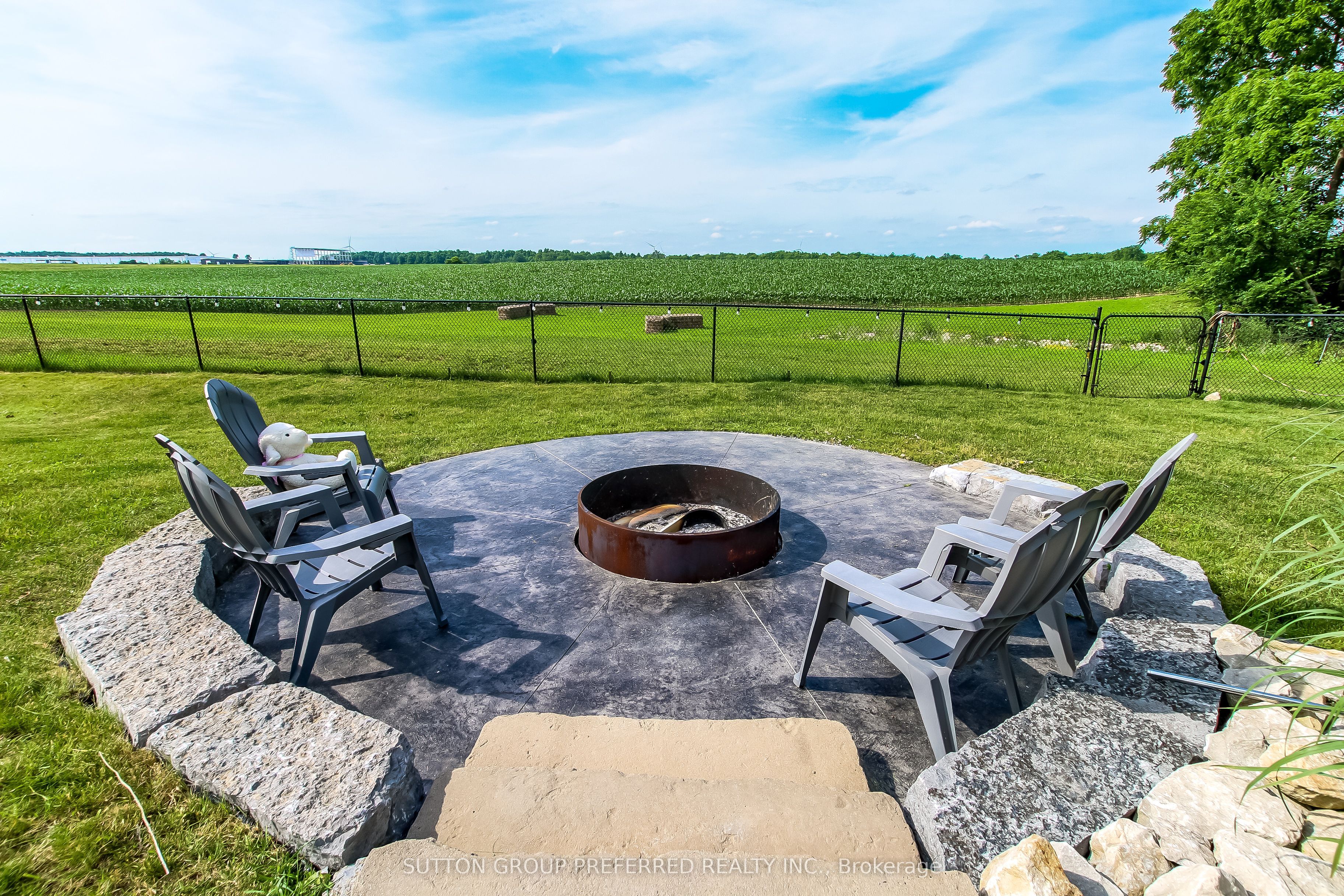 12 Grogast Court Property Photo 39