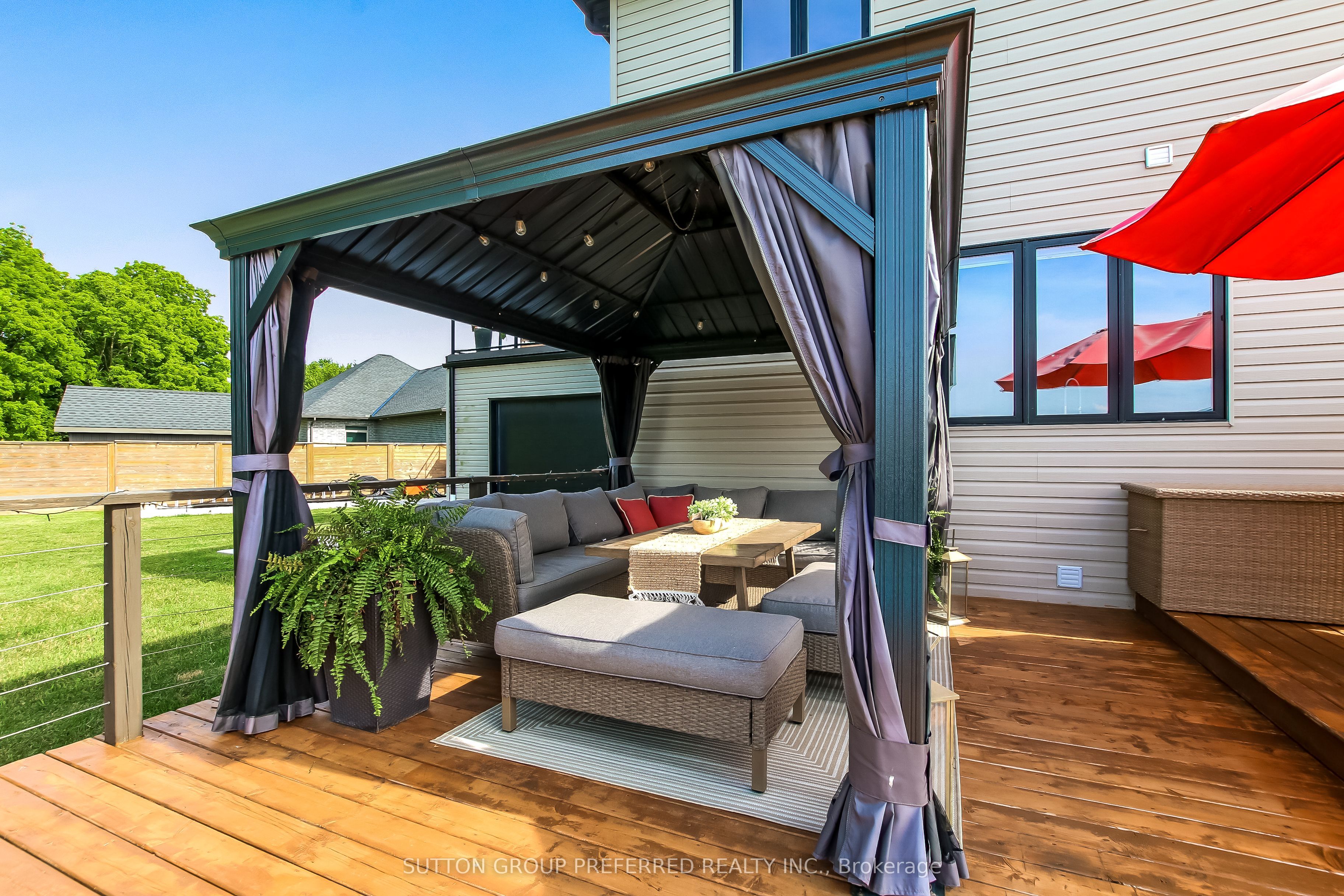 12 Grogast Court Property Photo 44