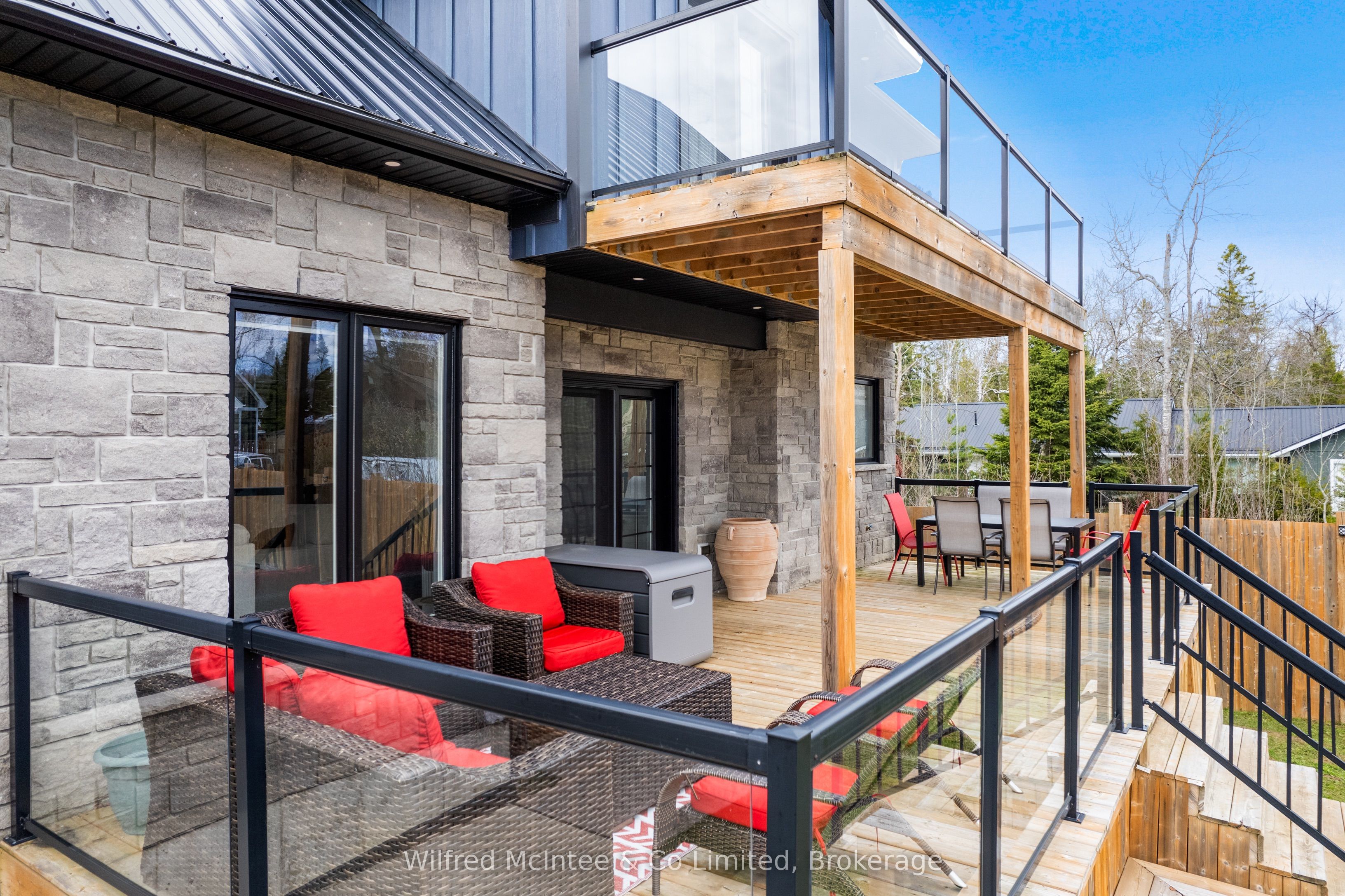 107 Ottawa Avenue Property Photo 42