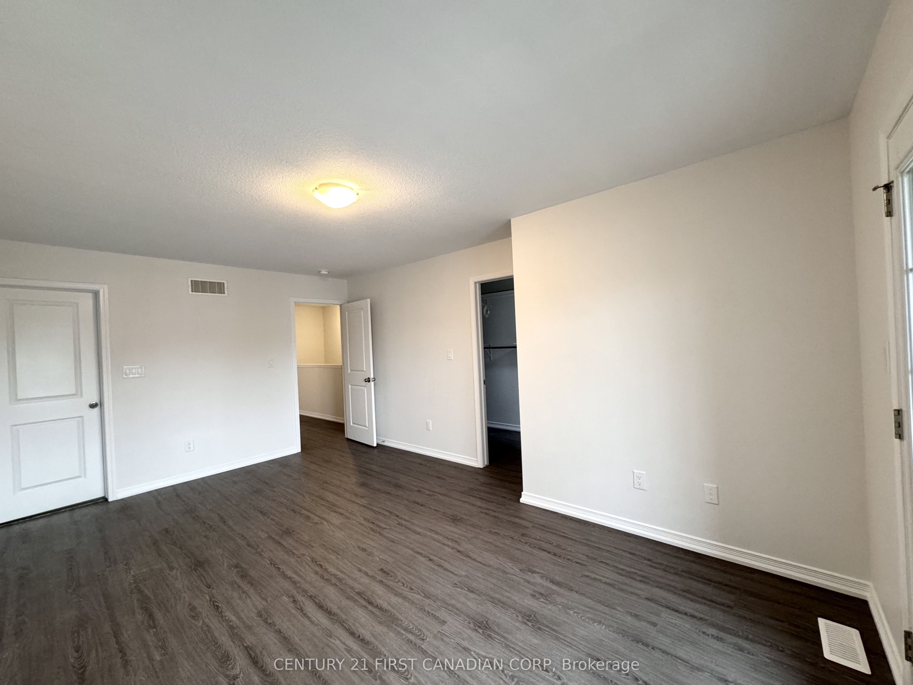 3188 Singleton Avenue Property Photo 13