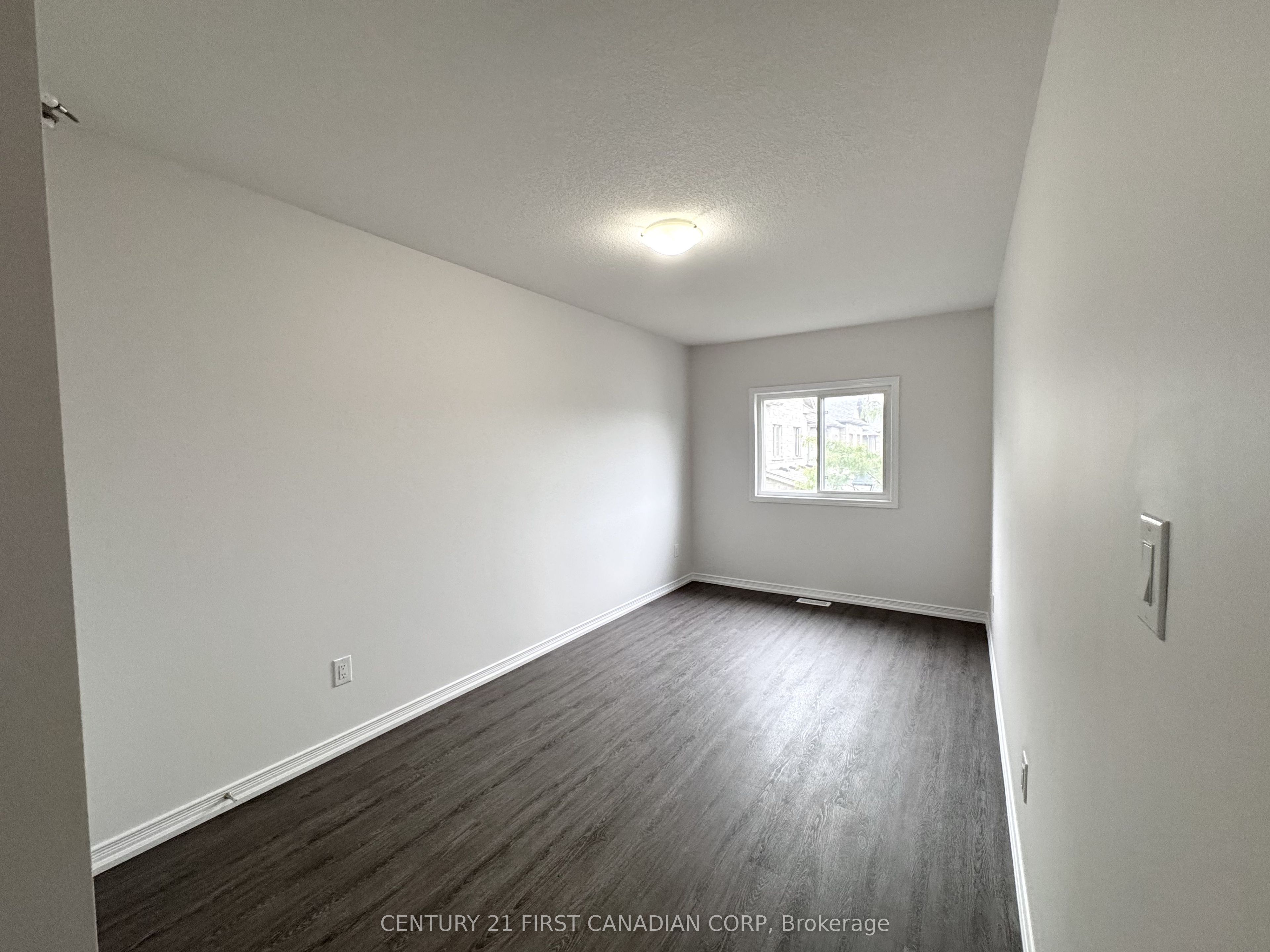 3188 Singleton Avenue Property Photo 18