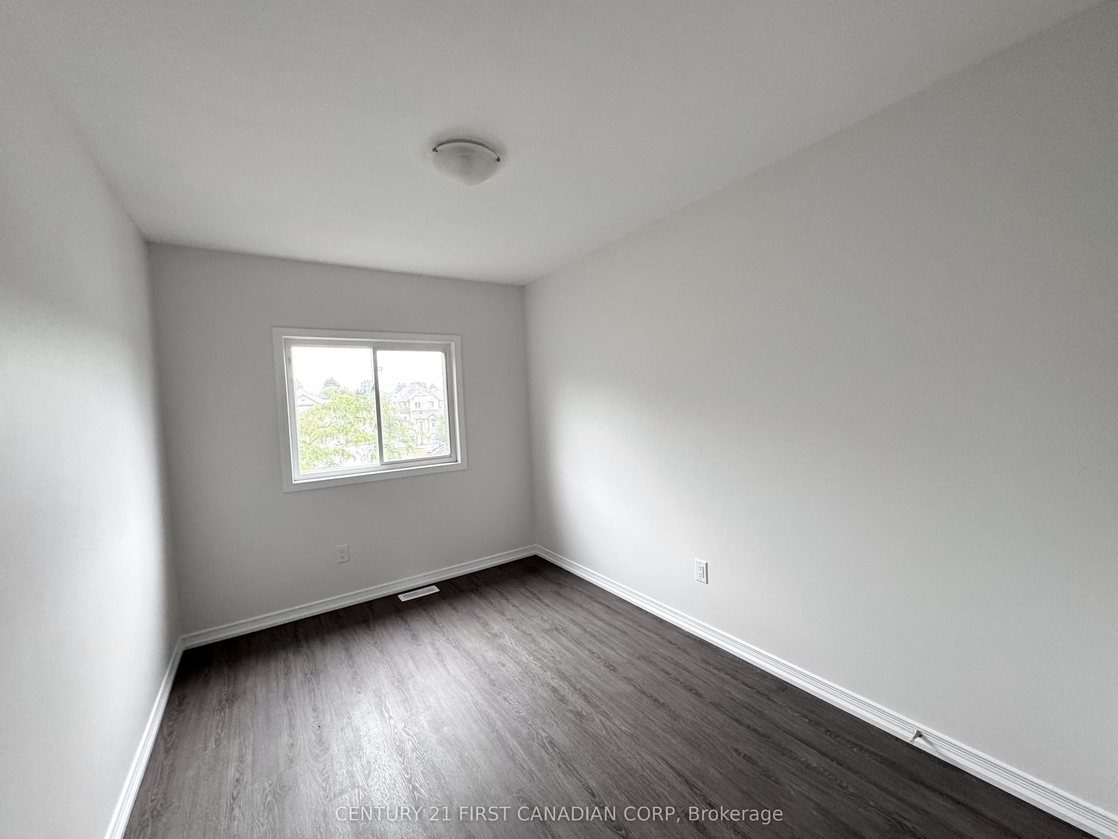 3188 Singleton Avenue Property Photo 20