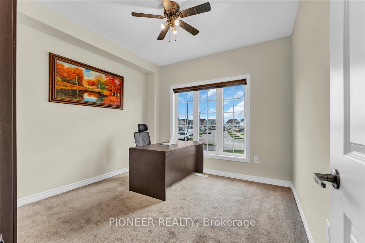 5 Todd Crescent Property Photo 7