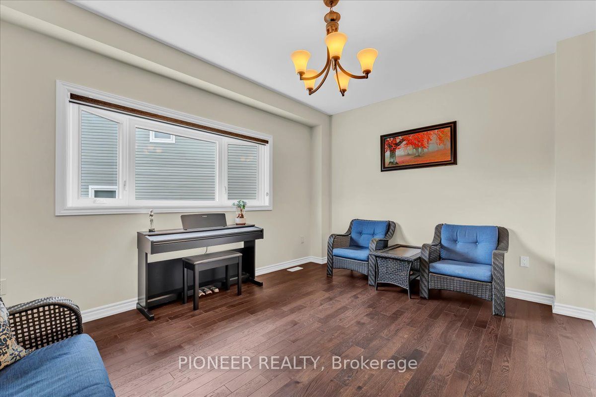 5 Todd Crescent Property Photo 10