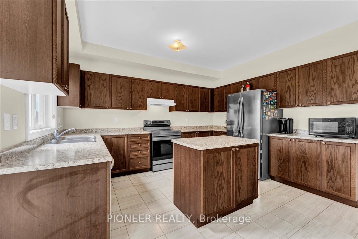 5 Todd Crescent Property Photo 16
