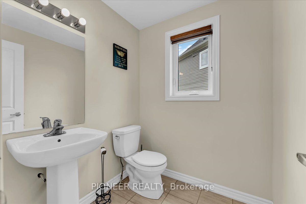 5 Todd Crescent Property Photo 20