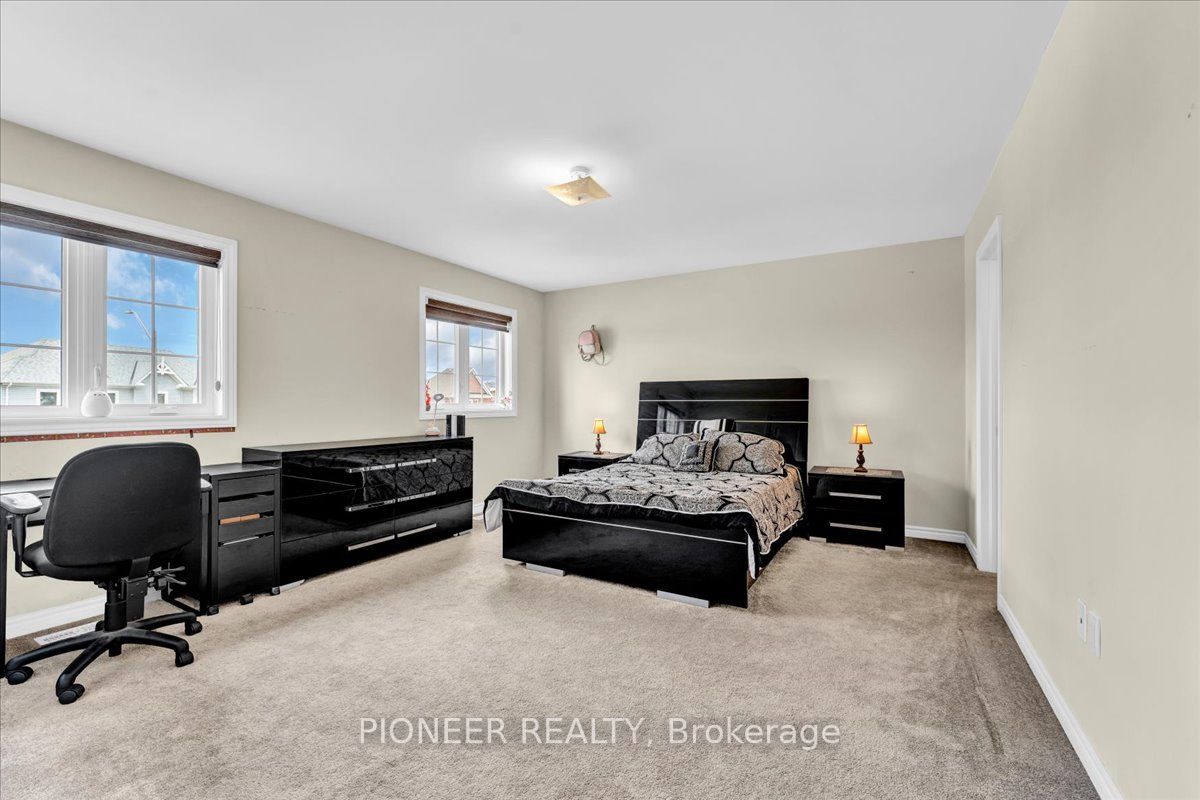 5 Todd Crescent Property Photo 29