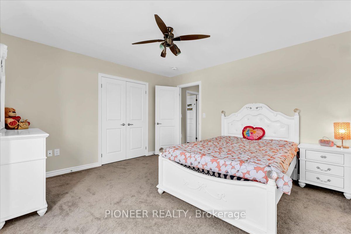 5 Todd Crescent Property Photo 34