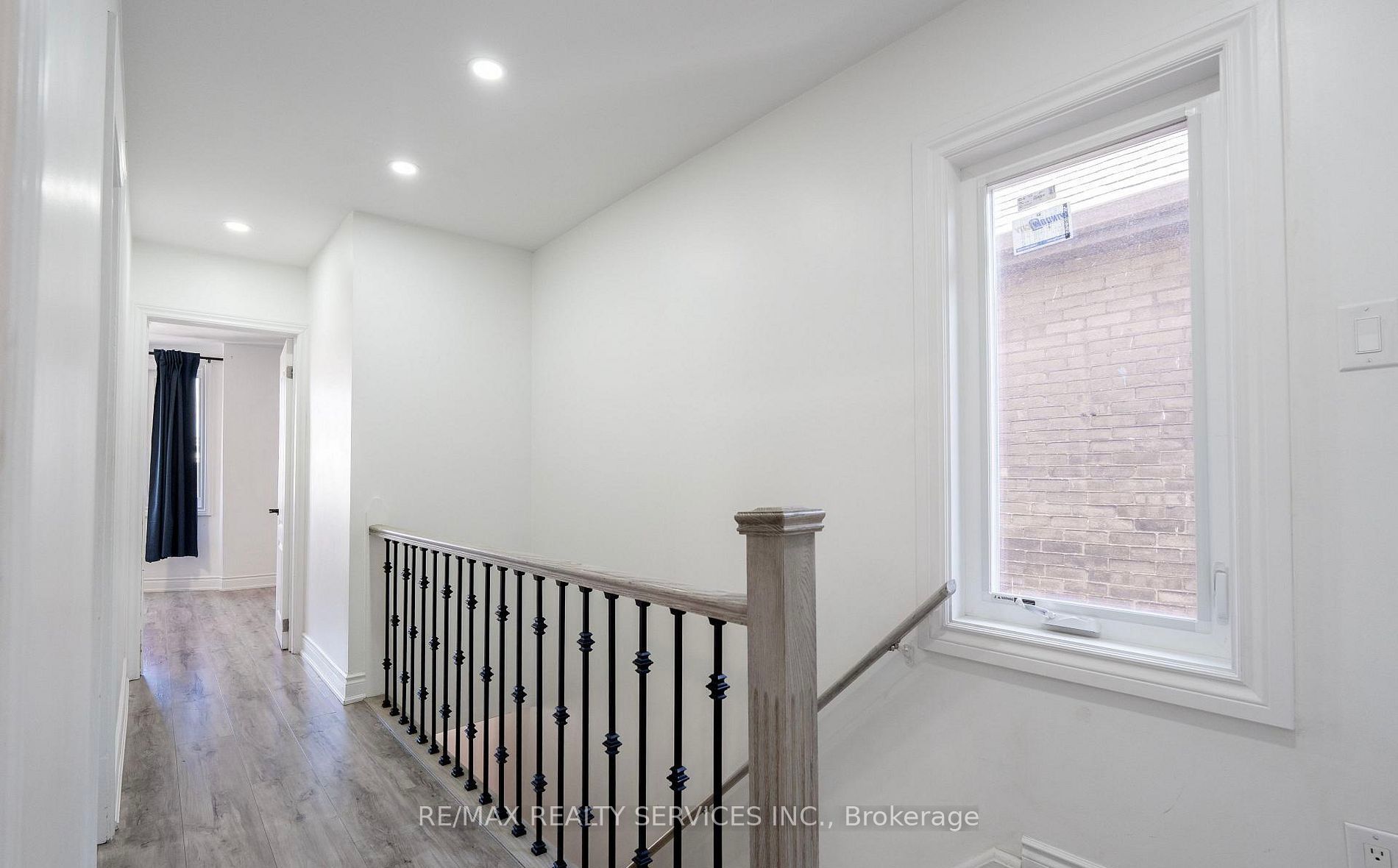 20 Somerset Avenue Property Photo 10